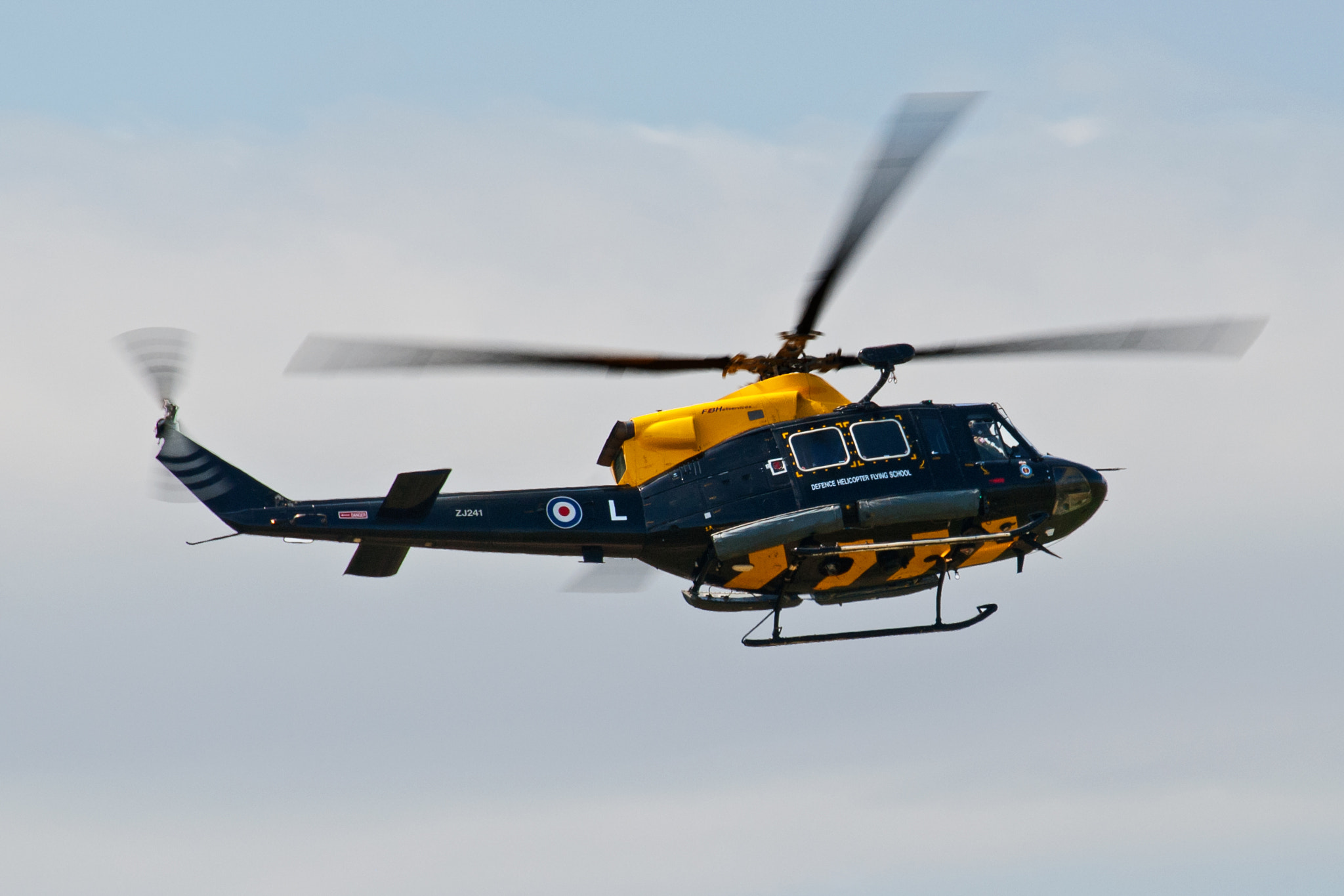 Nikon D200 + Sigma 70-300mm F4-5.6 DG OS sample photo. Defense helicopter flying school photography