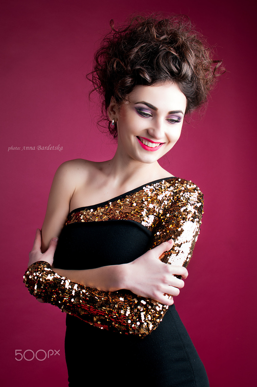 Nikon D300 + Nikon AF-S DX Nikkor 35mm F1.8G sample photo. Happy girl in studio photography