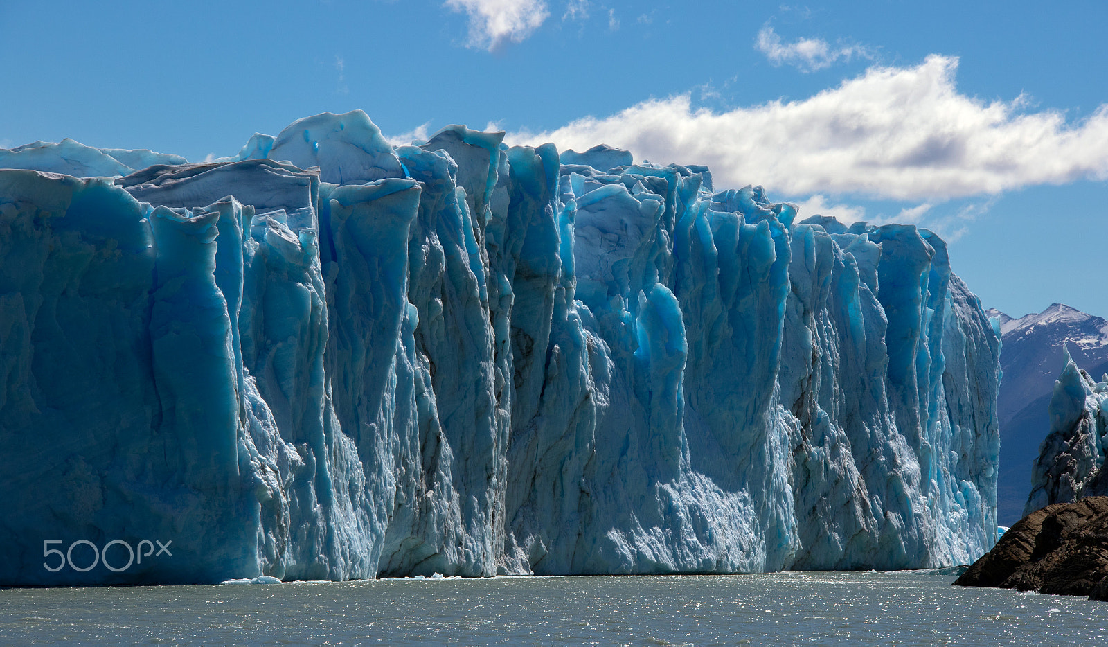 Canon EF-S 18-200mm F3.5-5.6 IS sample photo. Perito moreno glacier photography