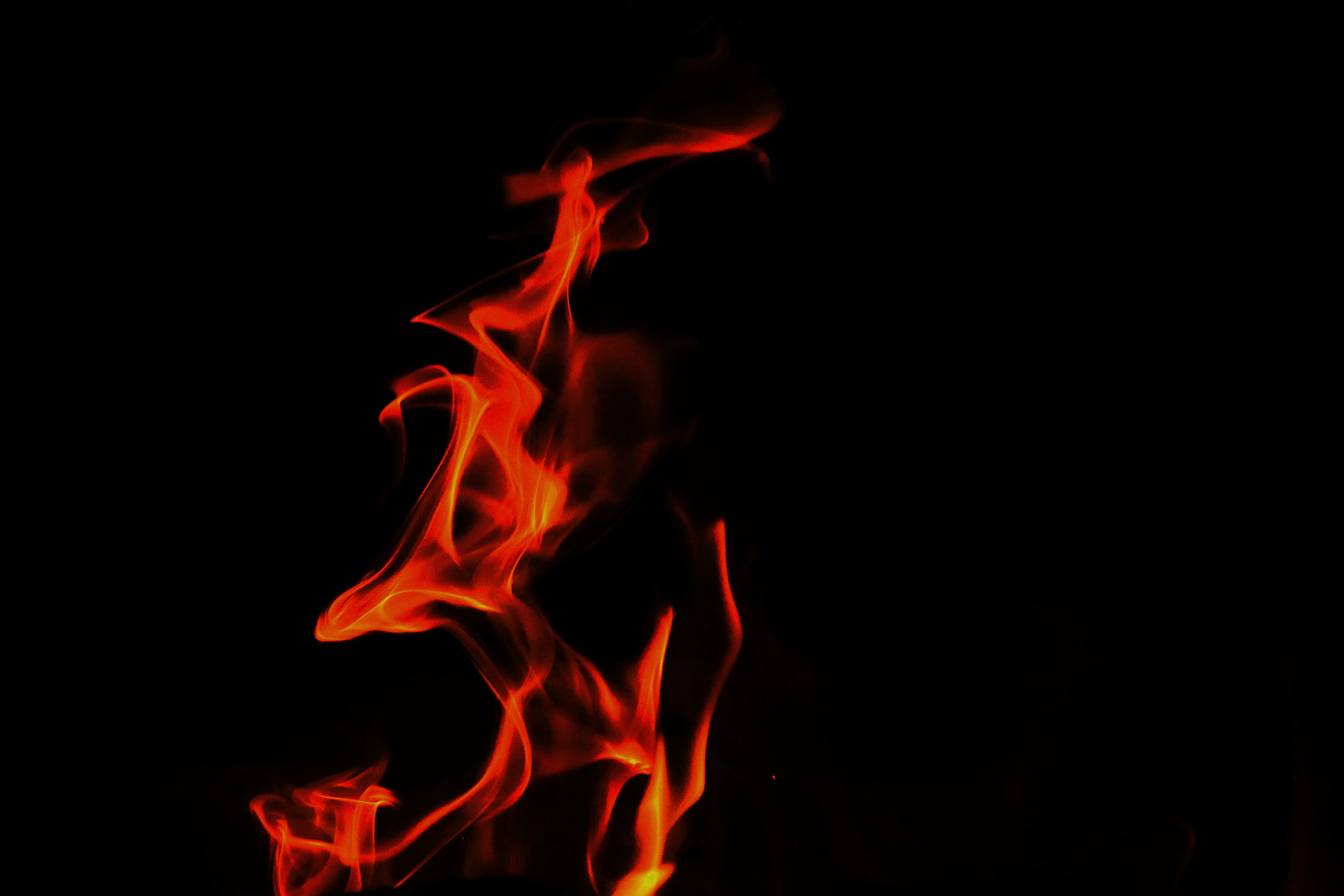Canon EOS 1300D (EOS Rebel T6 / EOS Kiss X80) + EF75-300mm f/4-5.6 sample photo. Fire photography