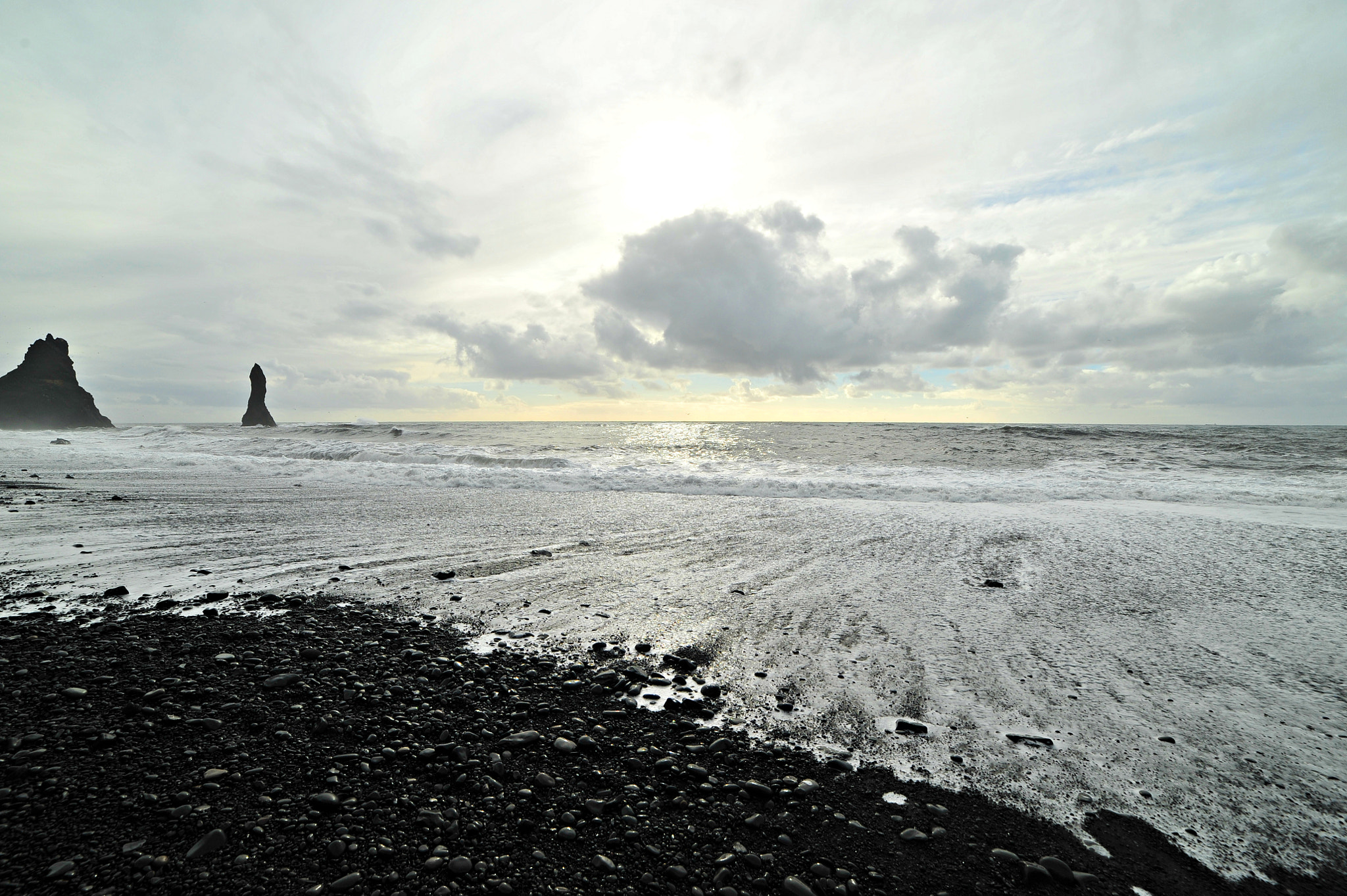 Samyang 14mm F2.8 ED AS IF UMC sample photo. Plage de sable noir photography