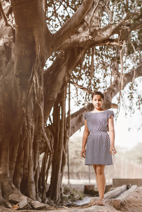 Canon EOS 5D Mark II sample photo. Portrait by the banyan tree. india photography