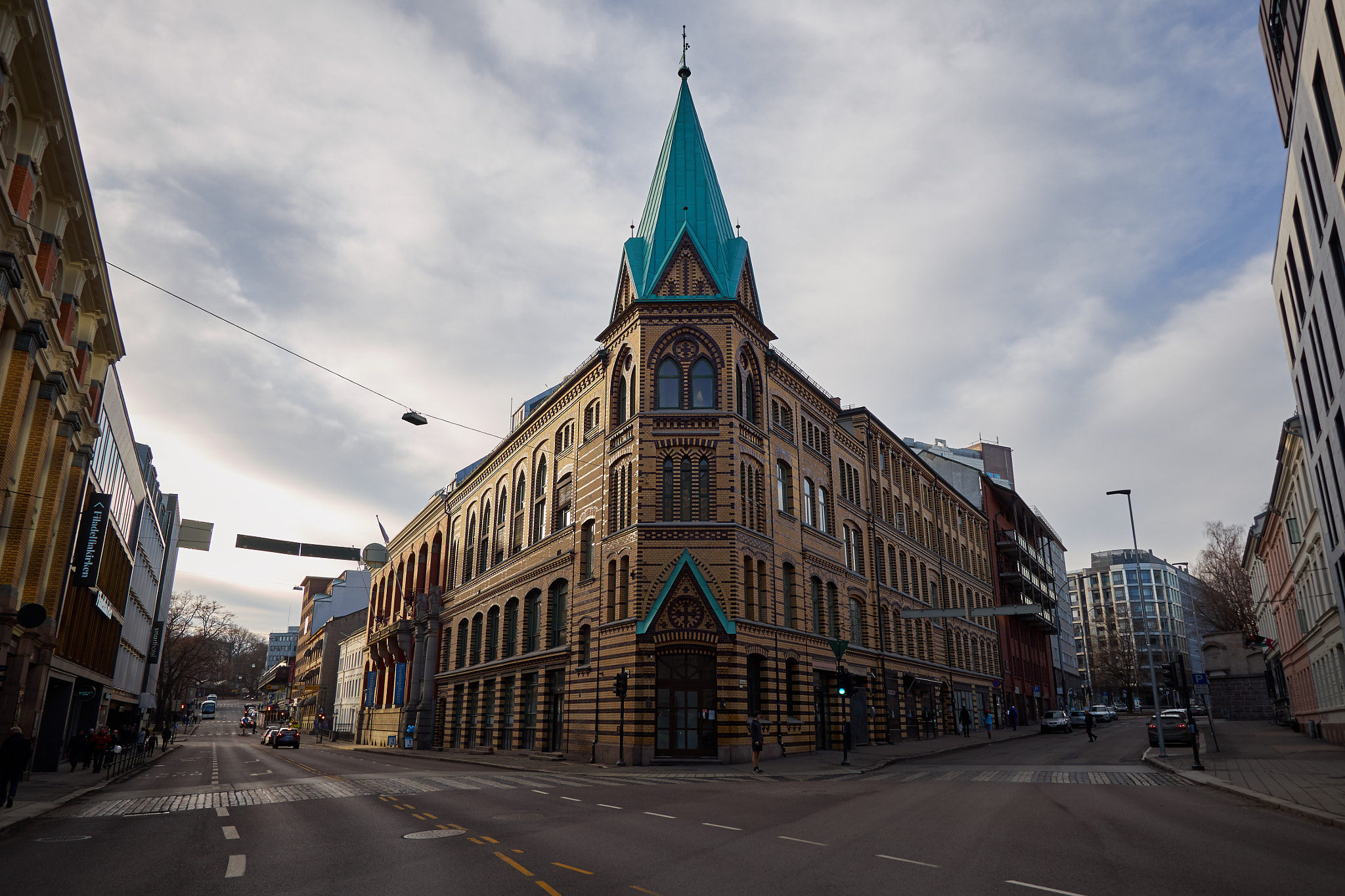 Olympus M.Zuiko Digital ED 9-18mm F4.0-5.6 sample photo. Oslo streets photography