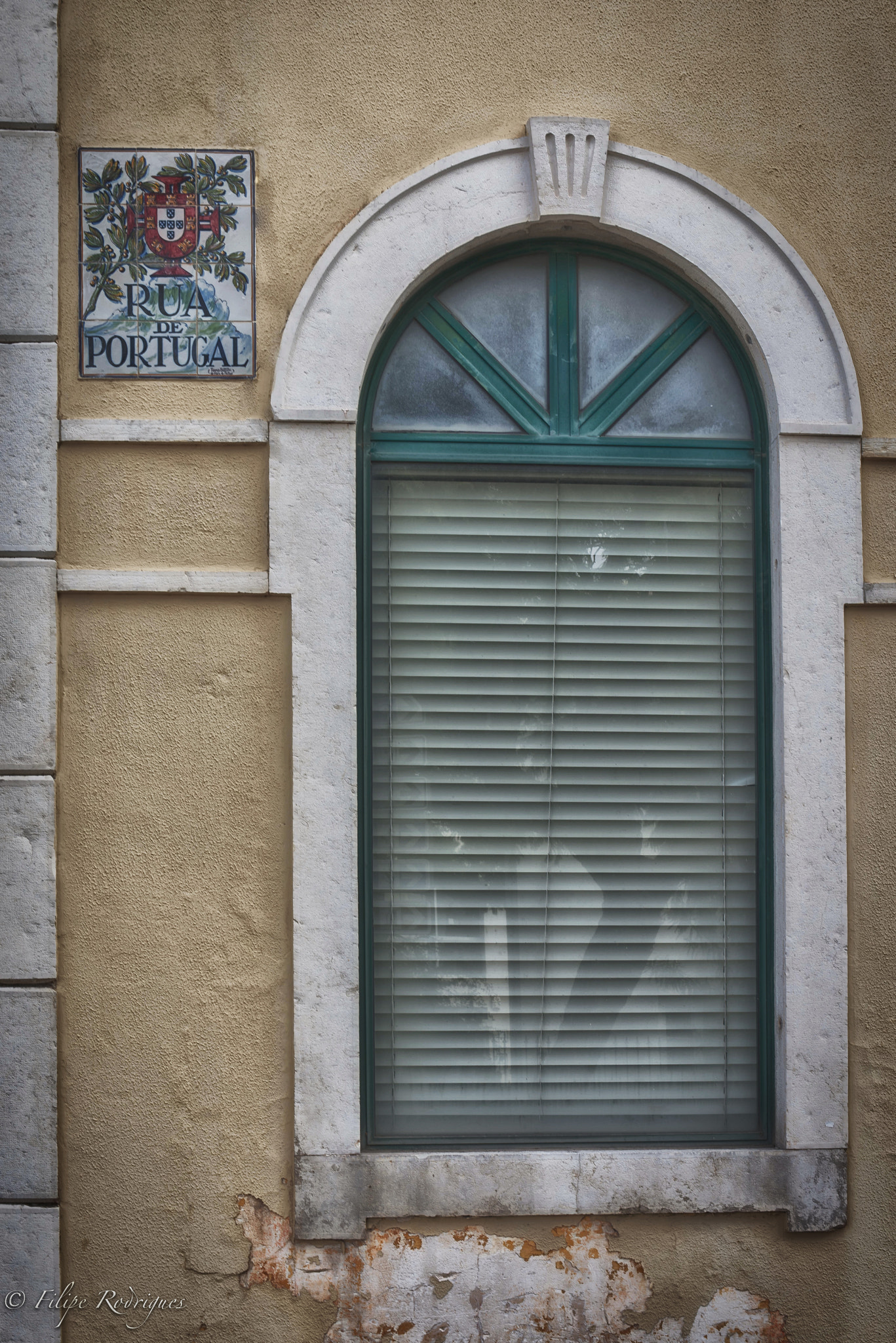 Nikon AF-S Nikkor 28-70mm F2.8 ED-IF sample photo. Window - blinds photography