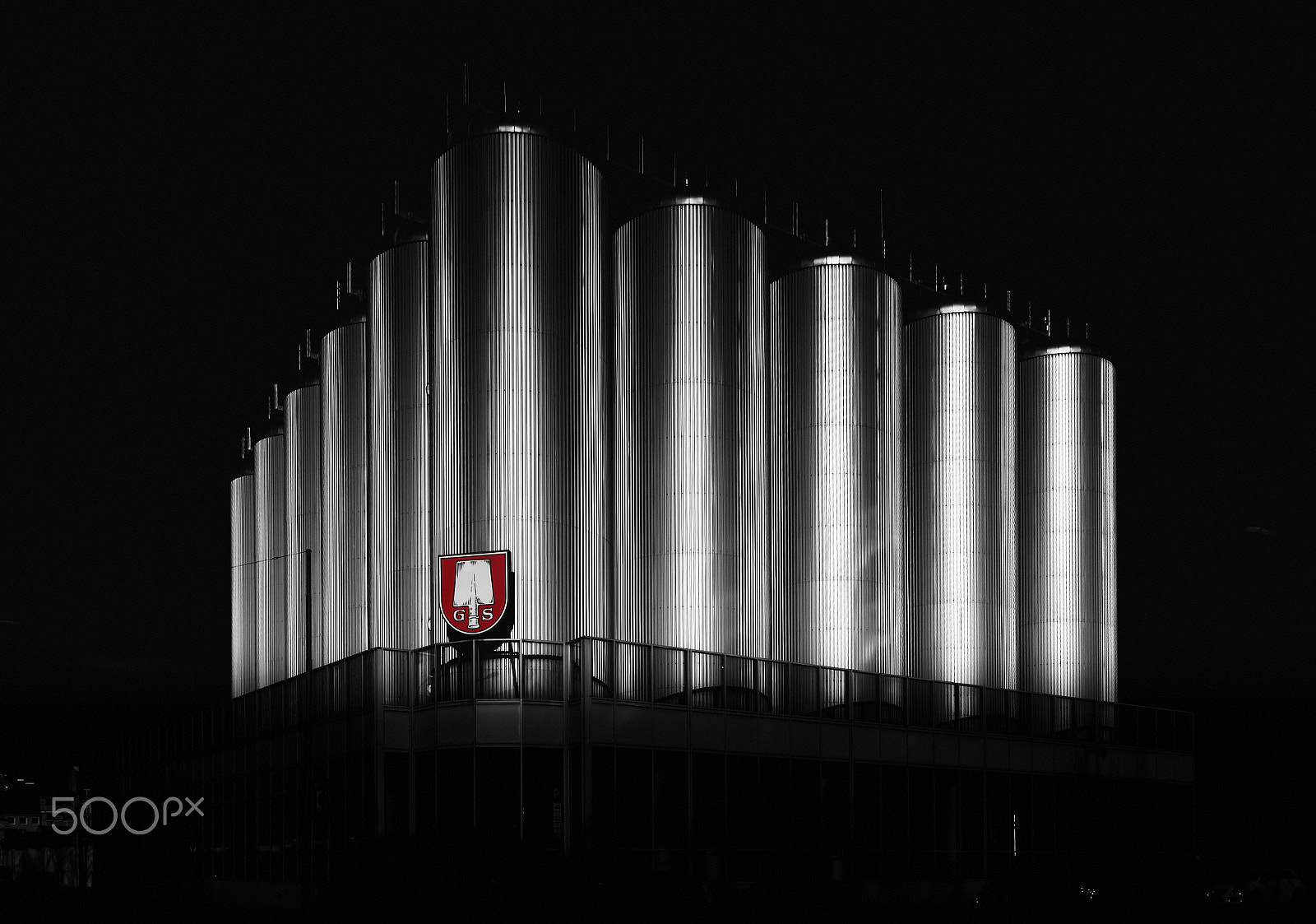 Canon EF-S 17-55mm F2.8 IS USM sample photo. Brewery photography
