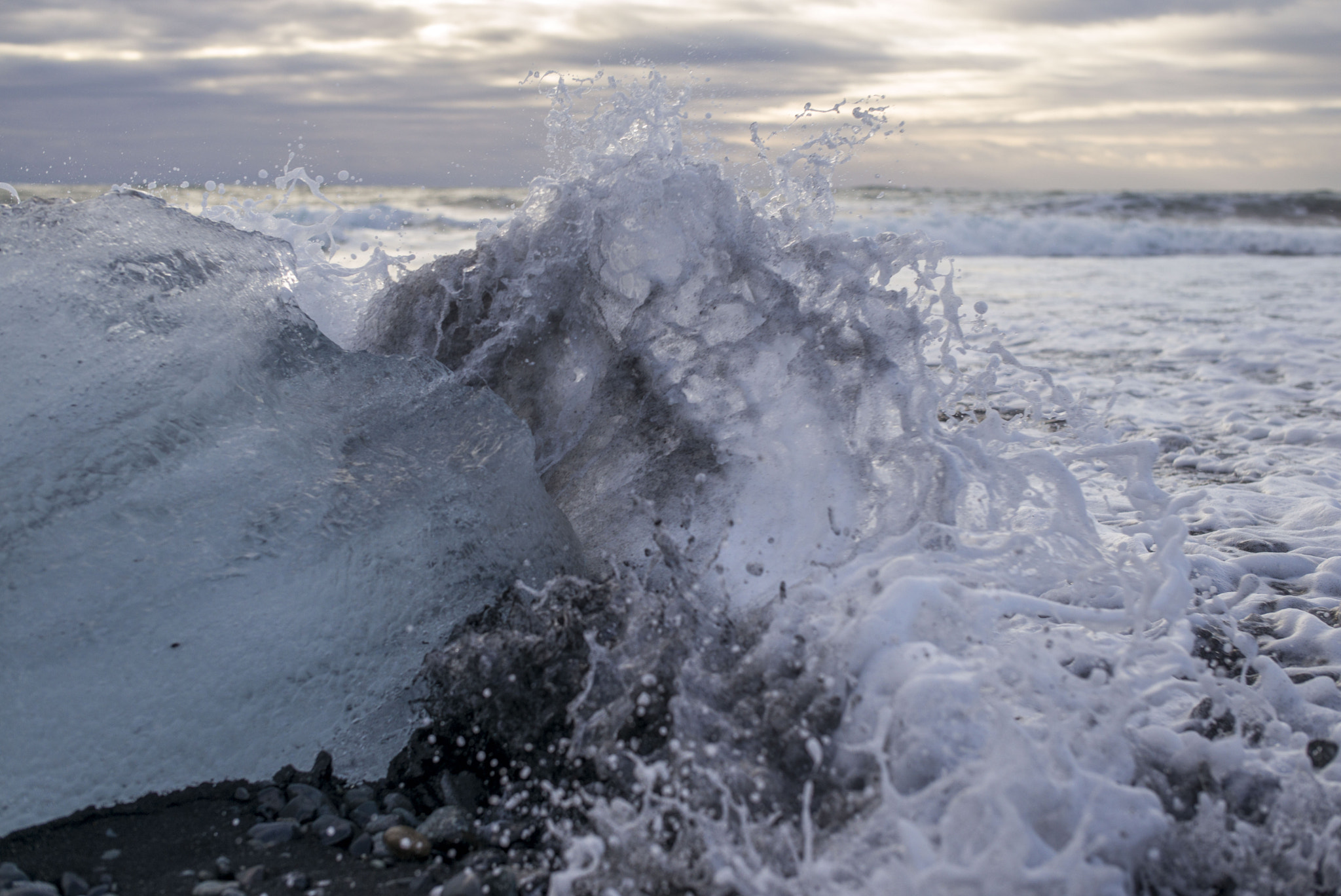 Leica Summilux-M 50mm F1.4 ASPH sample photo. The wave photography
