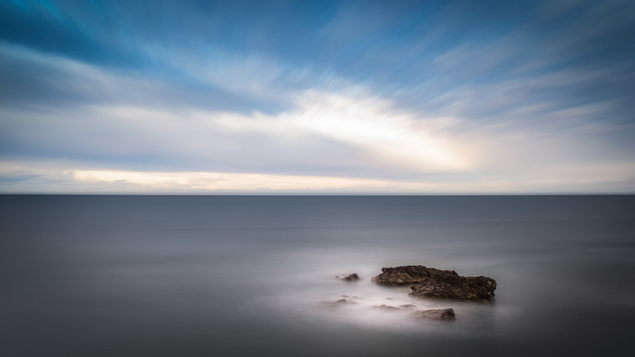 Sigma 24-70mm F2.8 EX DG HSM sample photo. Simplicity photography
