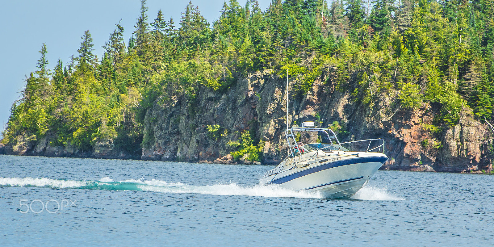 Nikon AF-S Nikkor 70-200mm F4G ED VR sample photo. Boaters love photography