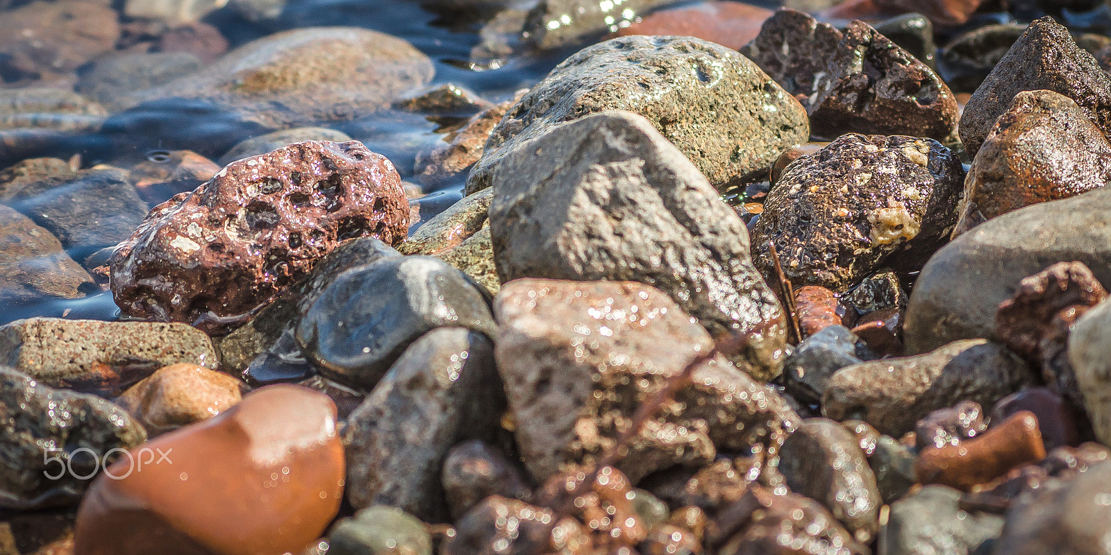 Nikon AF-S Nikkor 70-200mm F4G ED VR sample photo. Rocky shores photography