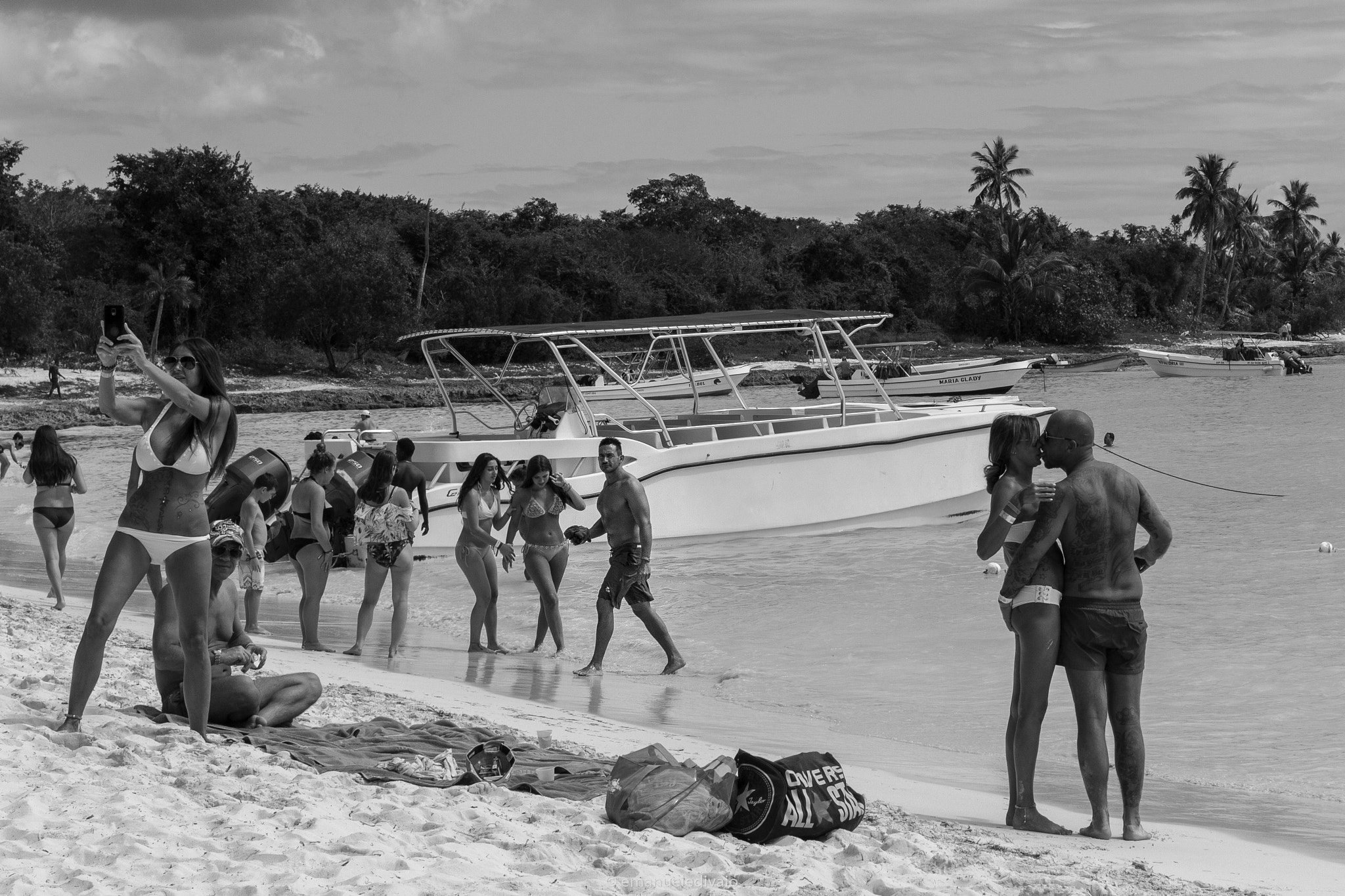 Canon EOS 100D (EOS Rebel SL1 / EOS Kiss X7) + Canon EF 40mm F2.8 STM sample photo. Bayahibe photography