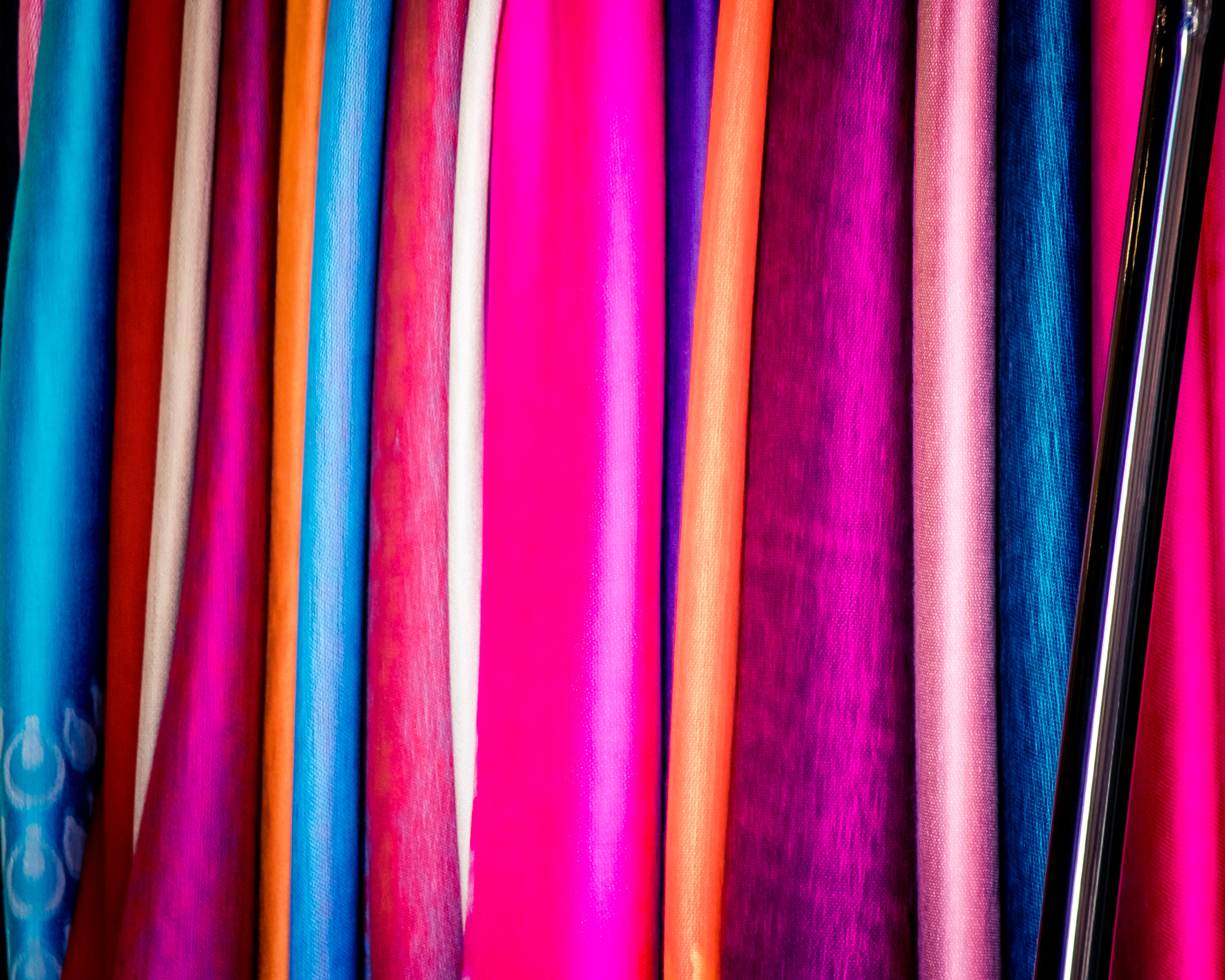 Sigma 18-250mm F3.5-6.3 DC OS HSM sample photo. Sumptuous silks photography