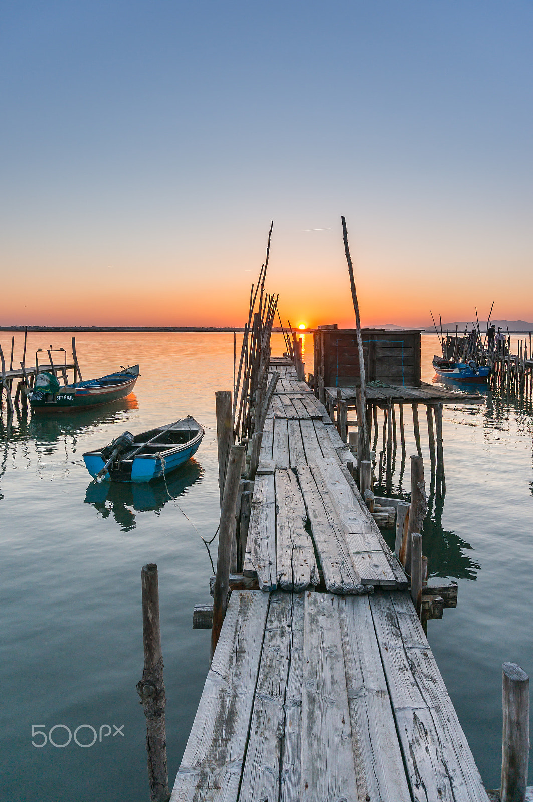 Sony Alpha NEX-5R sample photo. When the sun goes down photography