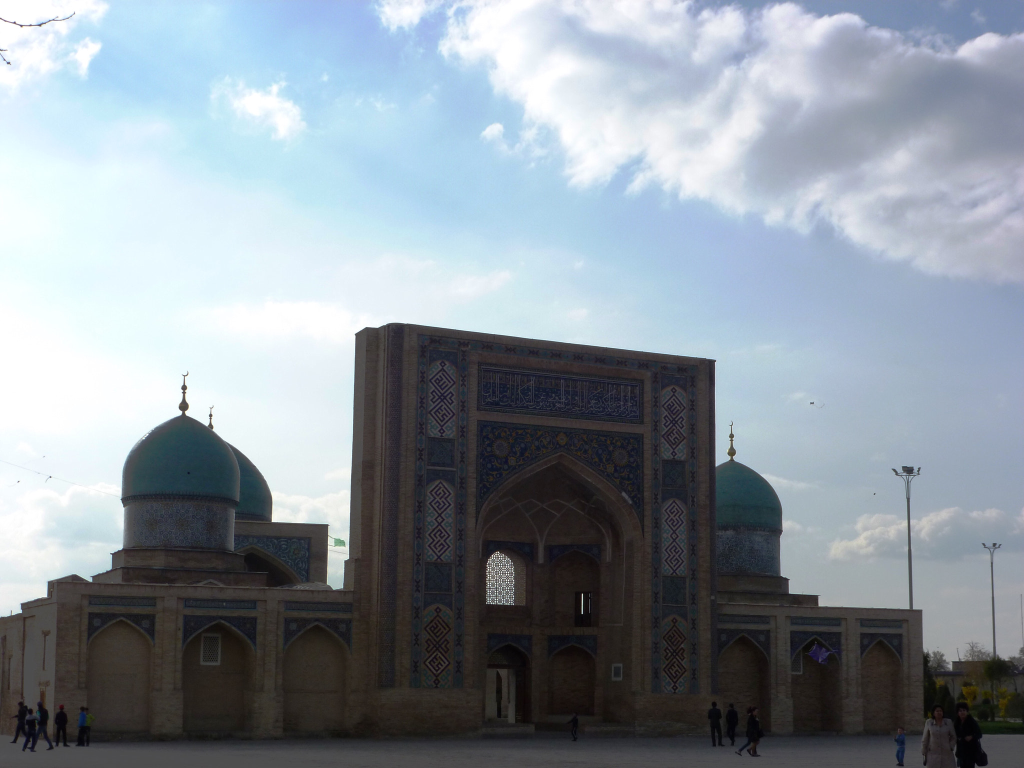 Panasonic Lumix DMC-ZS8 (Lumix DMC-TZ18) sample photo. Tashkent barak-khan madrassa photography