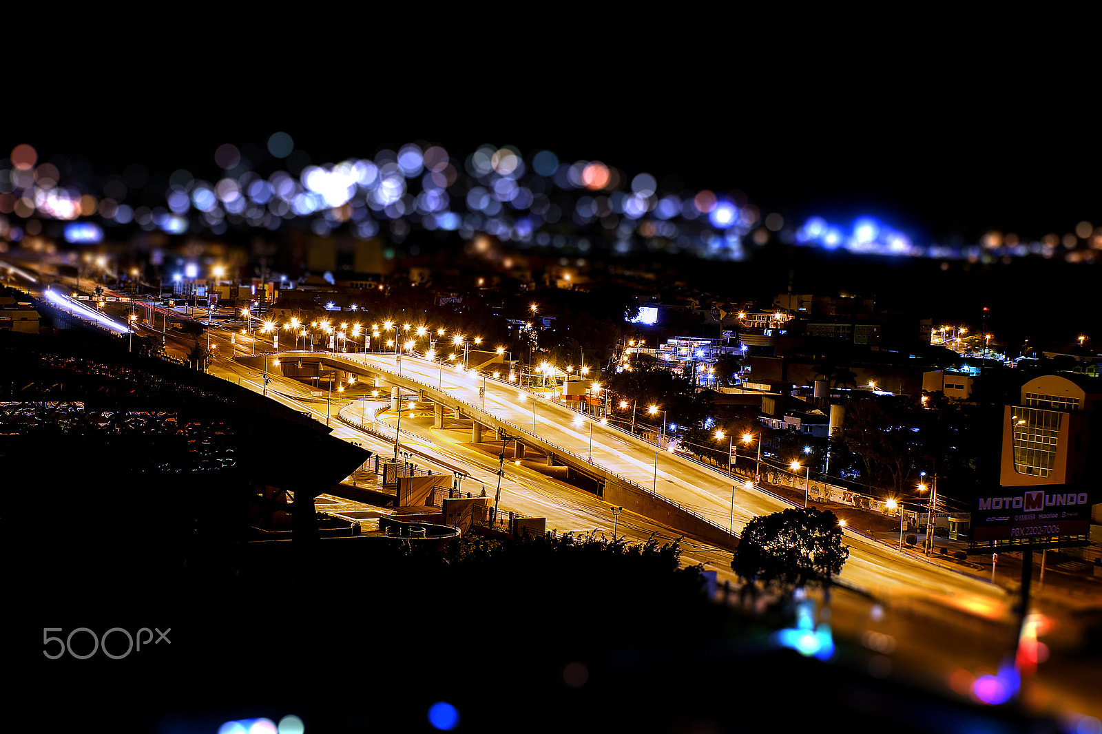 Sony DT 18-70mm F3.5-5.6 sample photo. Lonely night photography
