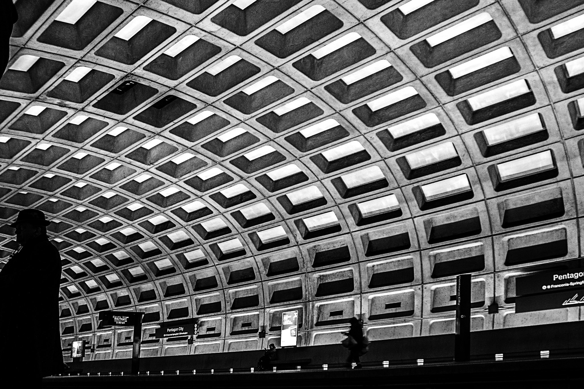 Canon EOS 650D (EOS Rebel T4i / EOS Kiss X6i) sample photo. Pentagon city photography