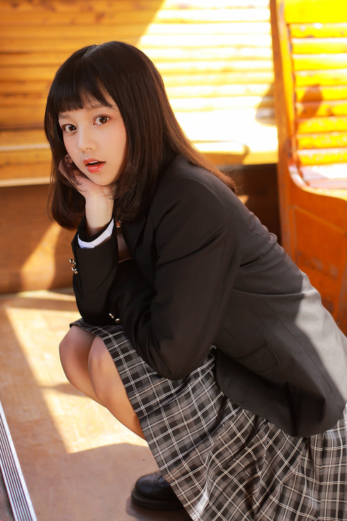 Sigma 35mm F1.4 DG HSM Art sample photo. Nice girl photography