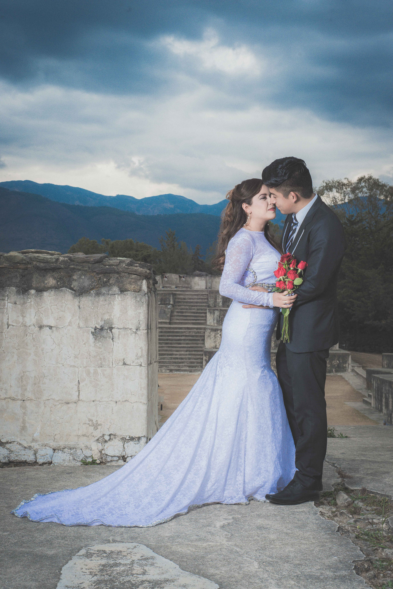 Nikon D800 + Nikon AF Nikkor 50mm F1.8D sample photo. Sesión de boda photography