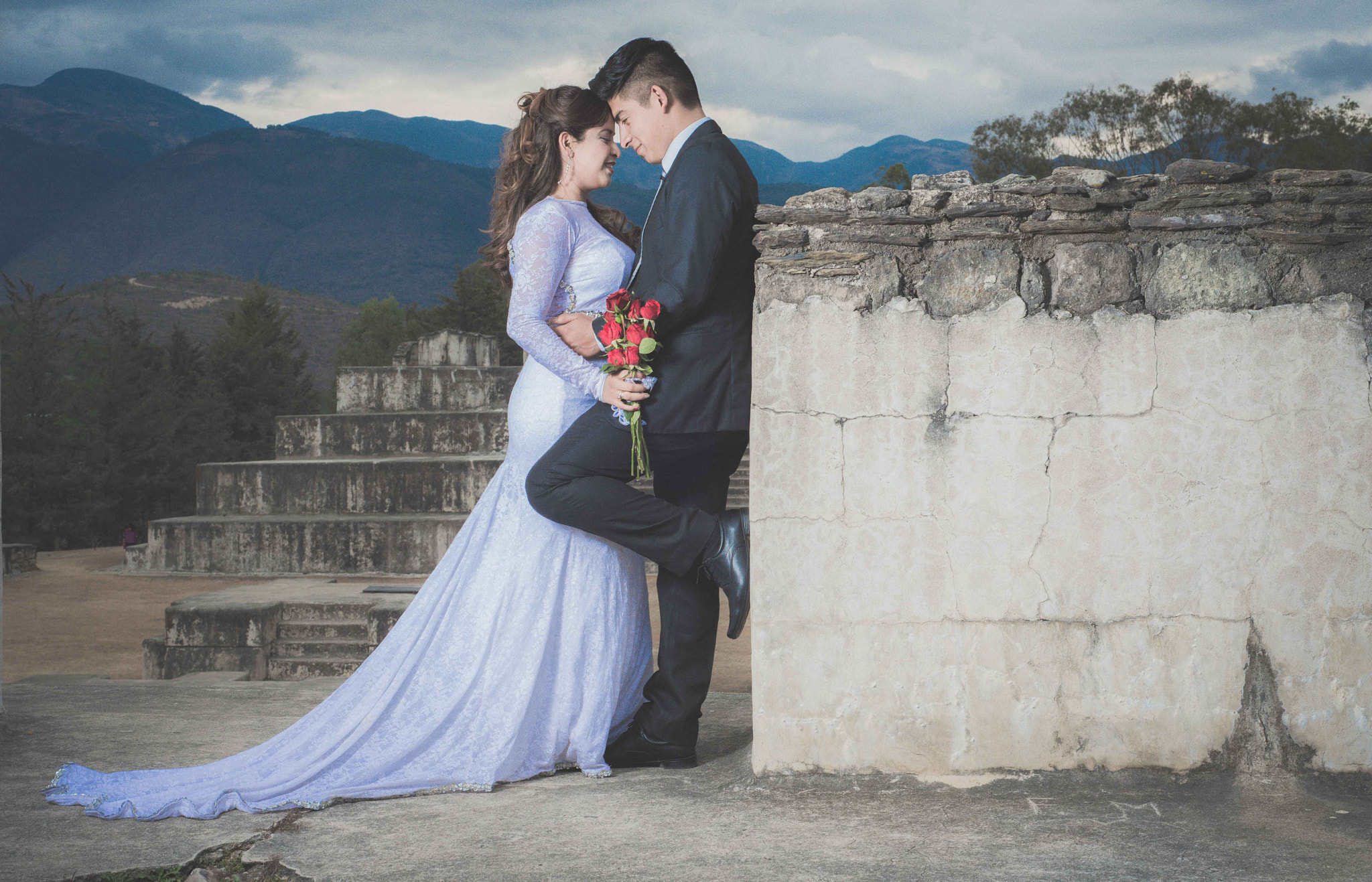 Nikon D800 + Nikon AF Nikkor 50mm F1.8D sample photo. Sesión de boda photography