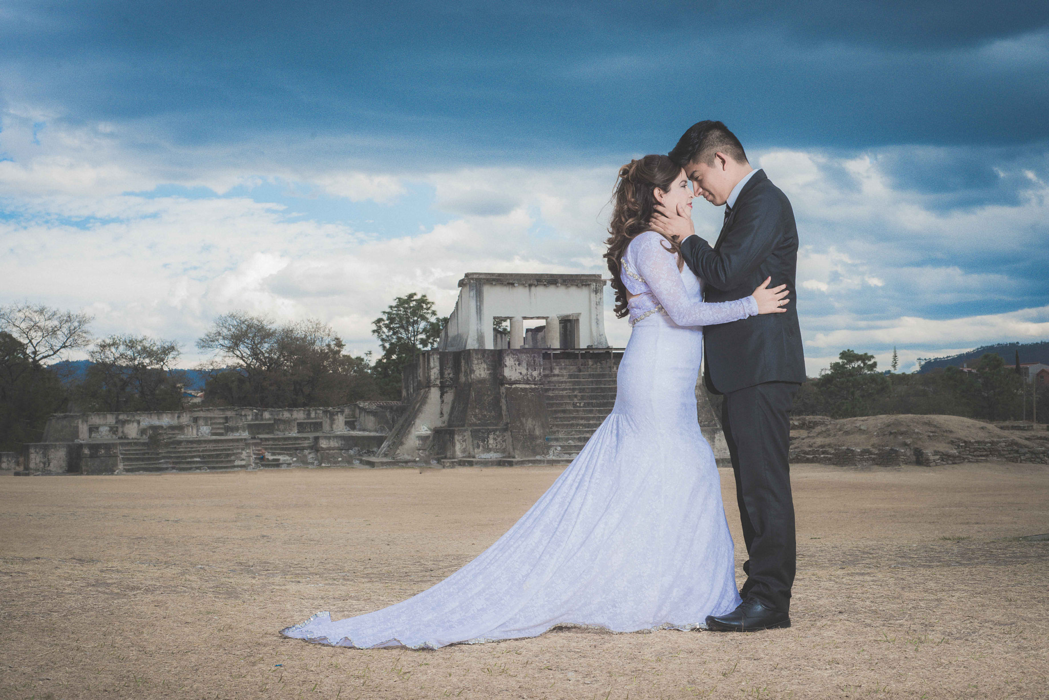 Nikon D800 + Nikon AF Nikkor 50mm F1.8D sample photo. Sesión de boda photography