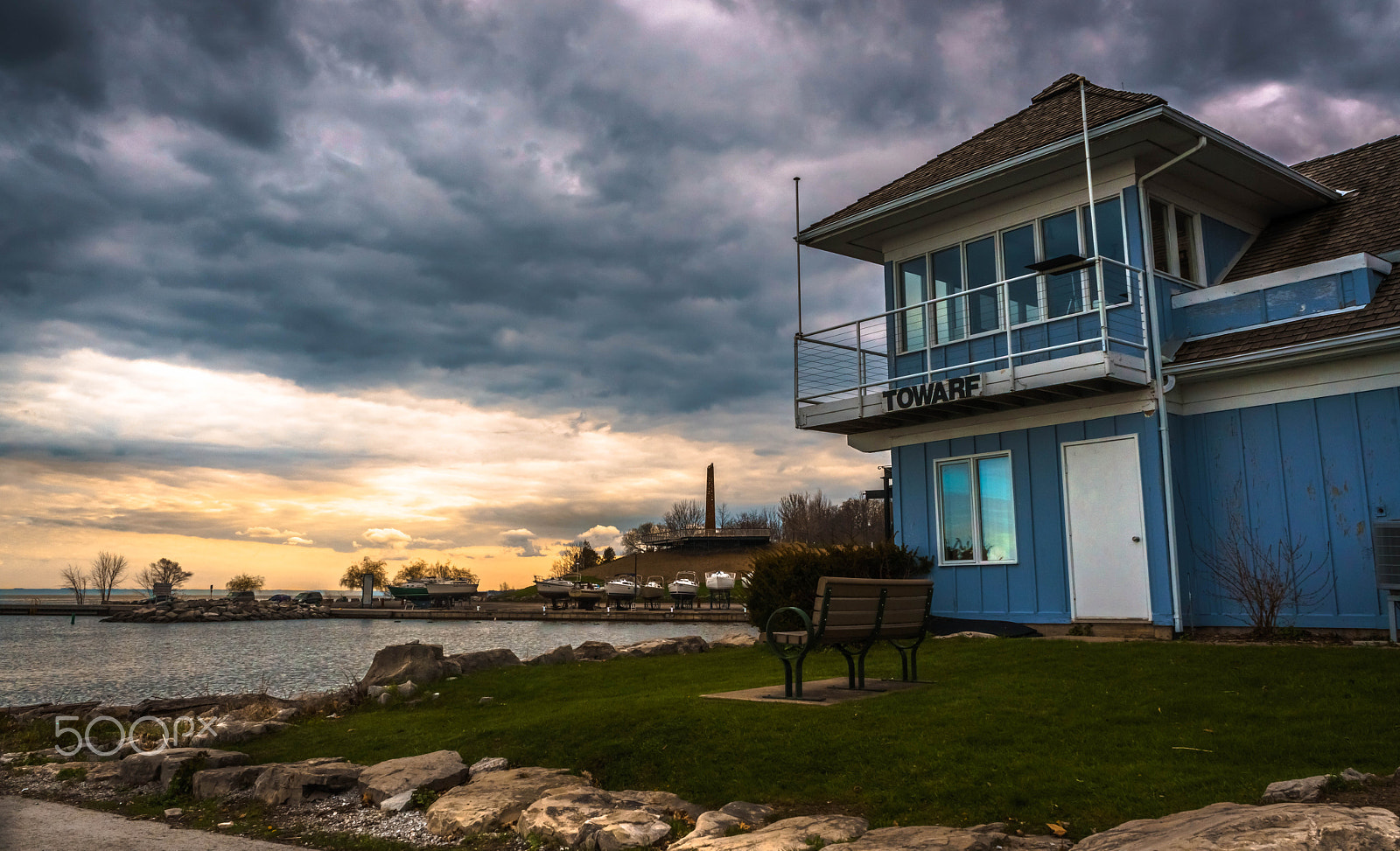 Sony FE 28-70mm F3.5-5.6 OSS sample photo. Lakeside park oakville photography