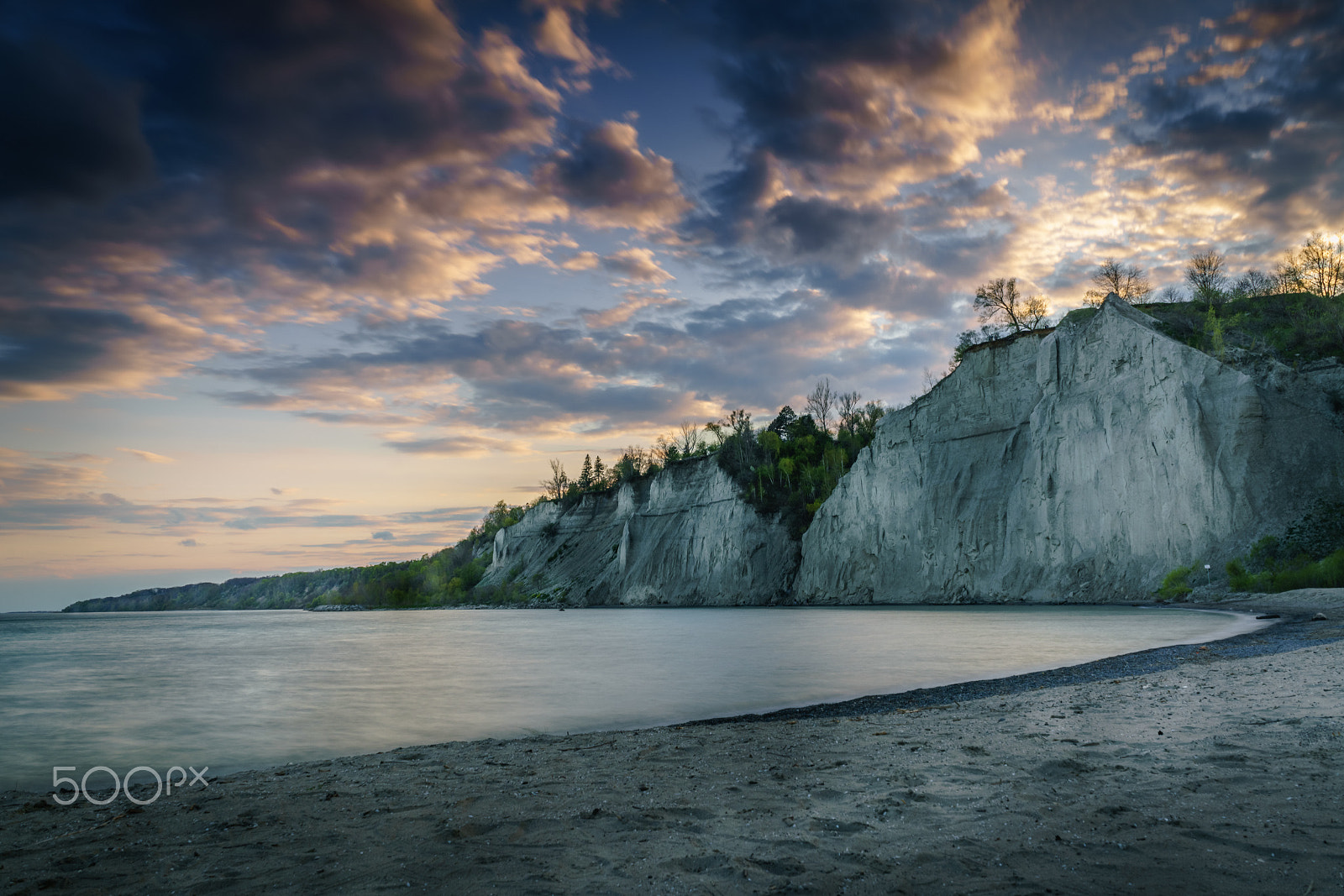 Sony FE 28-70mm F3.5-5.6 OSS sample photo. Scarborough bluffs photography