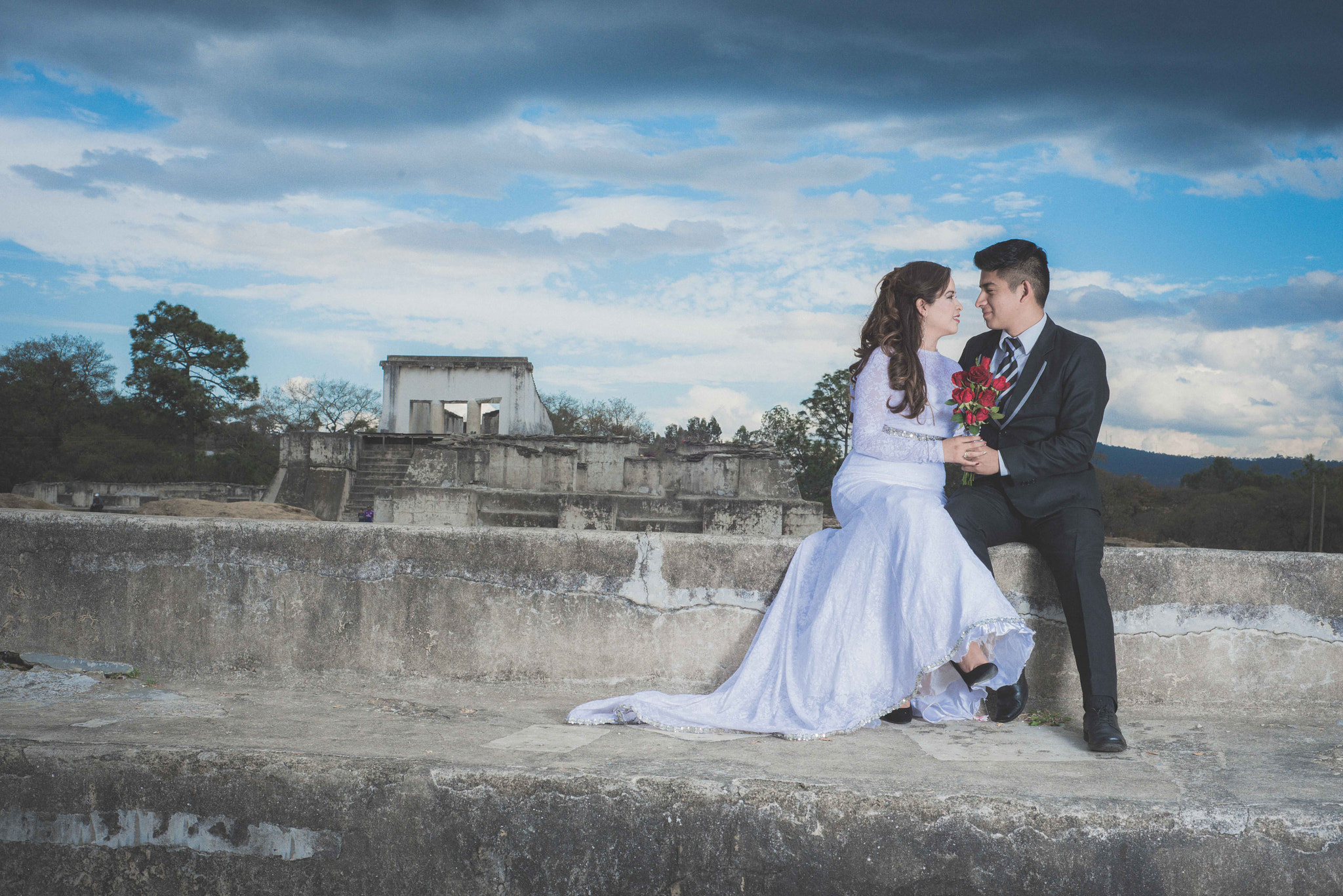 Nikon D800 + Nikon AF Nikkor 50mm F1.8D sample photo. Sesión de boda photography