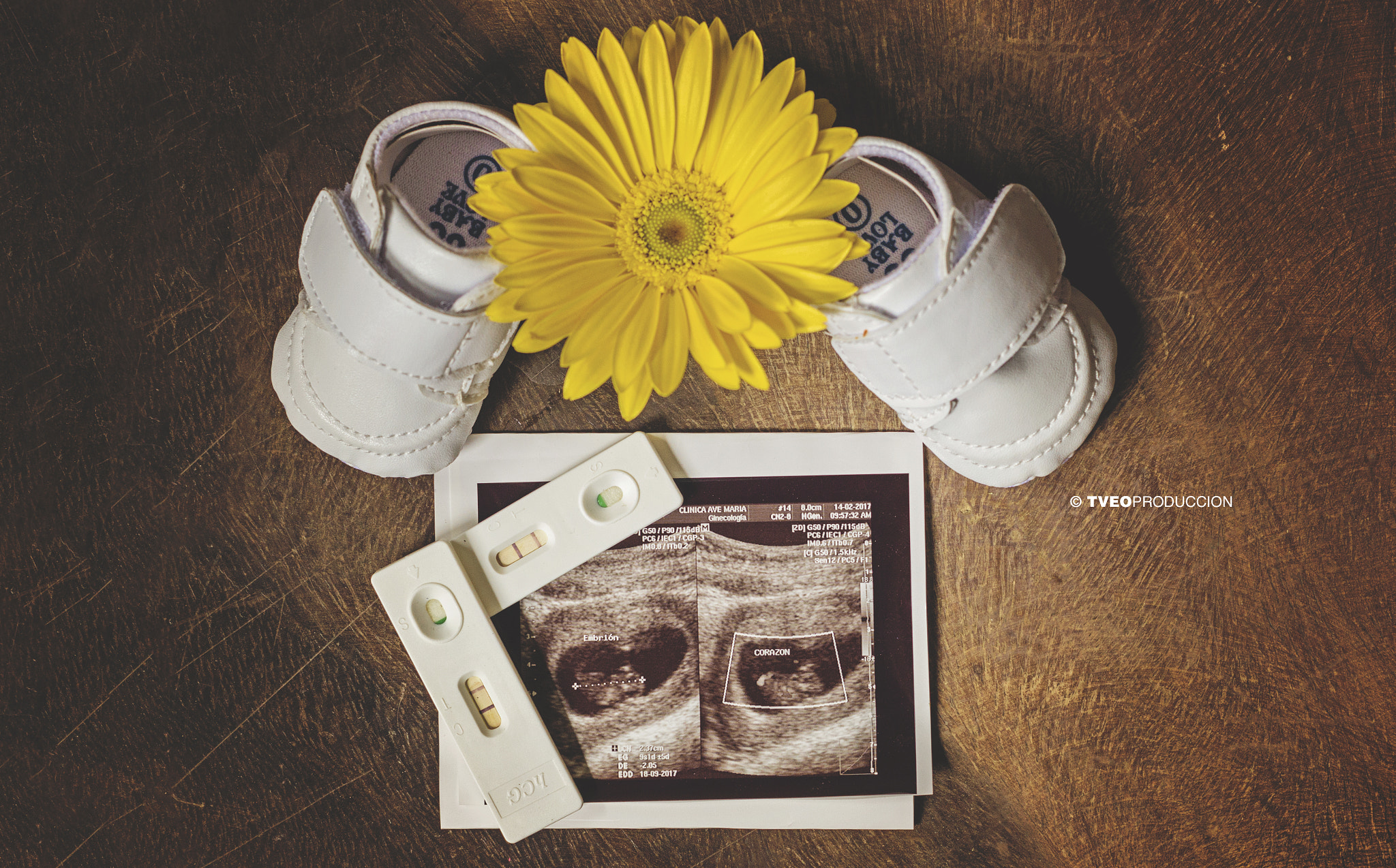 Canon EOS 60D sample photo. Pregnancy photography