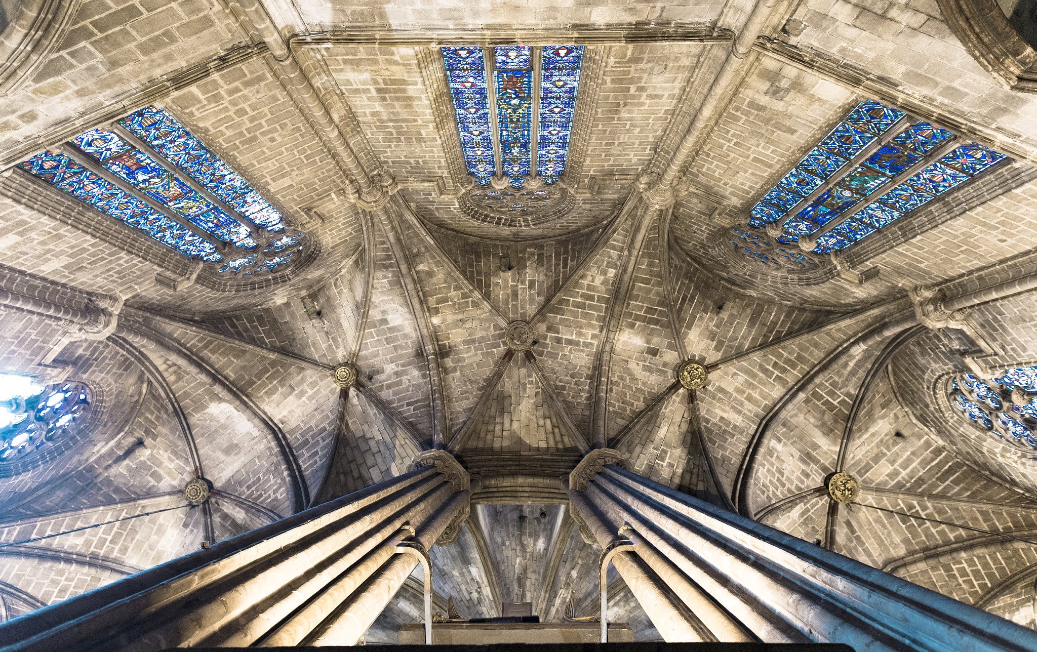 Sigma 24mm F1.4 DG HSM Art sample photo. Symmetry never hurt anyone bruh photography