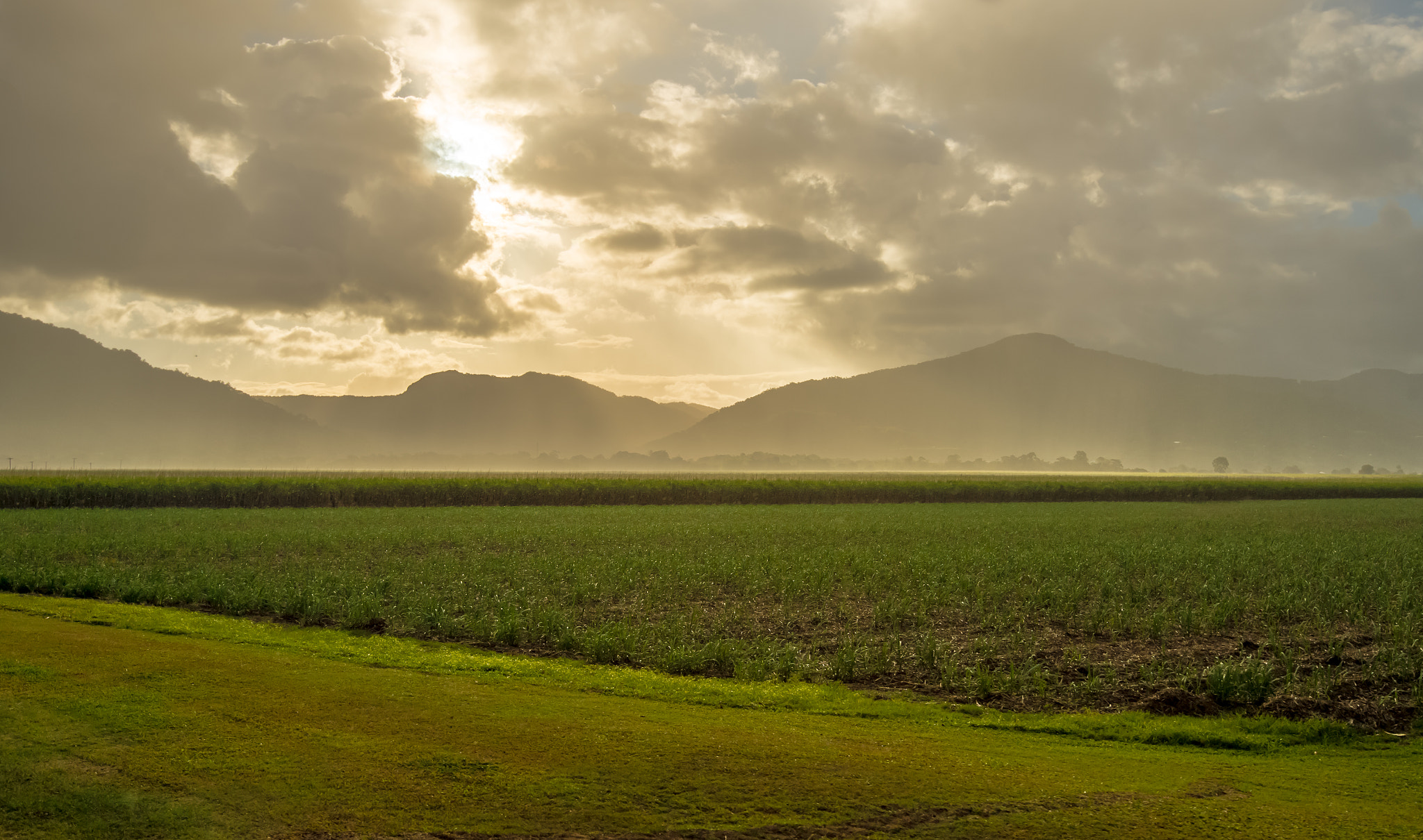 Nikon AF-S Nikkor 16-35mm F4G ED VR sample photo. Sunset photography