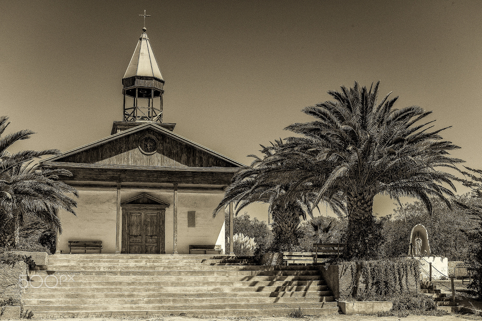 Fujifilm X-T1 + Fujifilm XF 35mm F2 R WR sample photo. Capilla san juan bautista guanaqueros photography