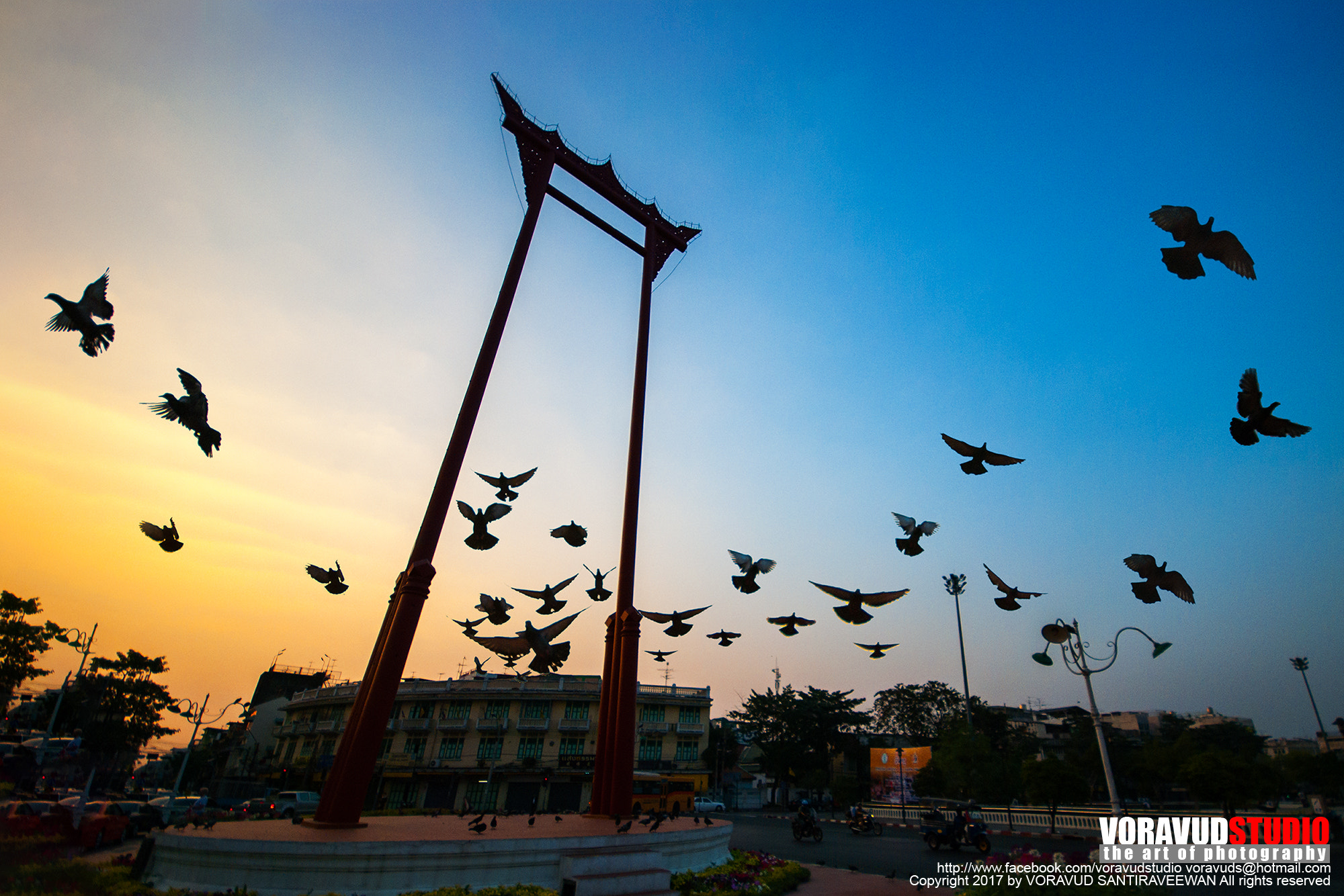 Sigma 10-20mm F4-5.6 EX DC HSM sample photo. Sao ching cha, bangkok, thailand photography