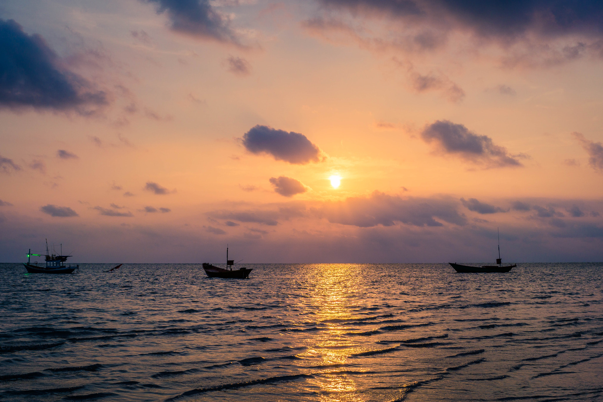 Sony FE 28mm F2 sample photo. Sunset photography