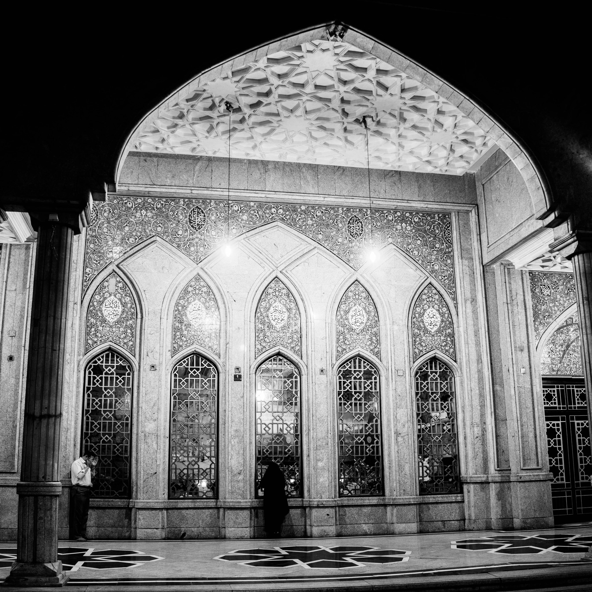 Sony FE 28mm F2 sample photo. Night prayer photography