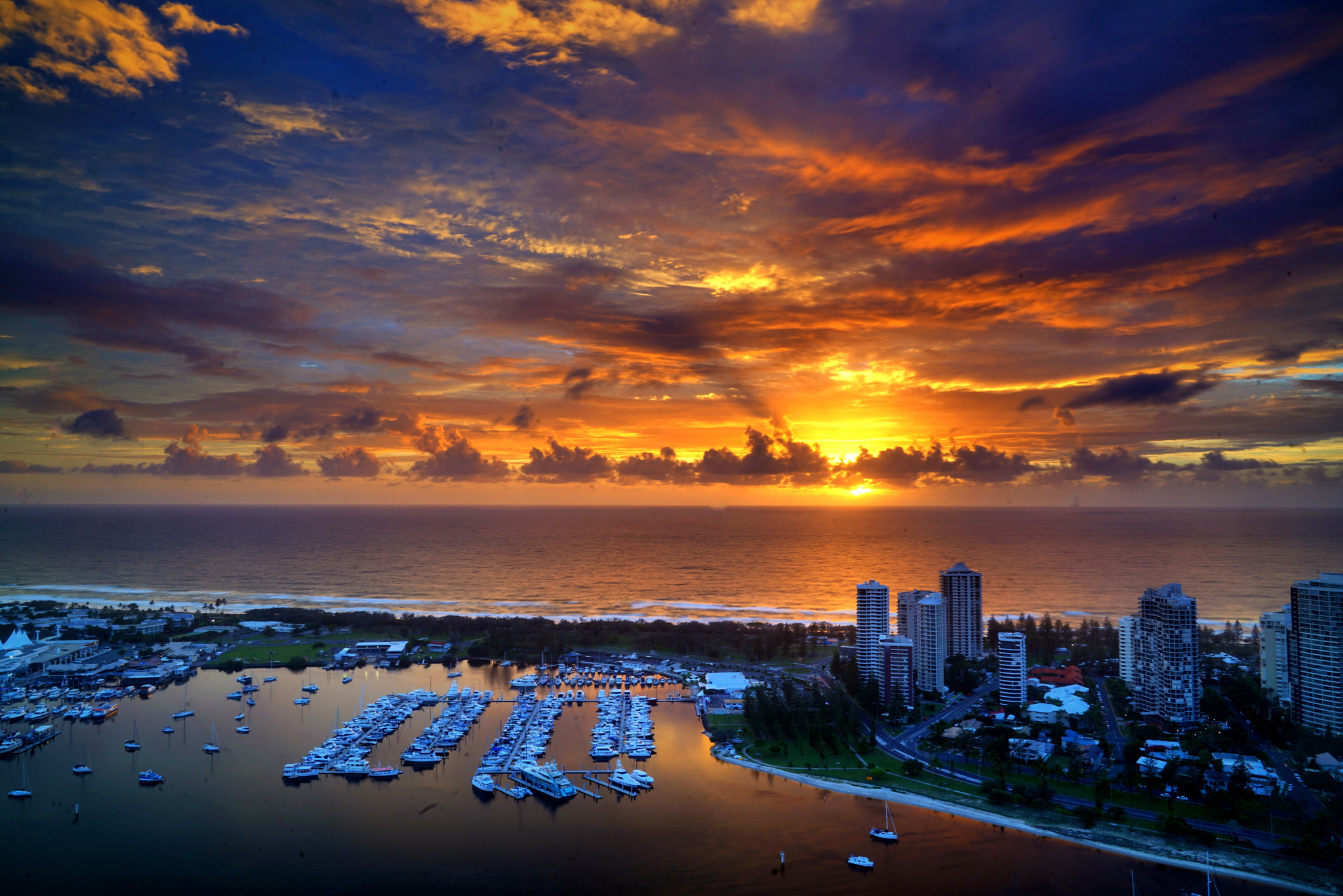 Sony a7R II + Sony FE 24-70mm F2.8 GM sample photo. The morning light on gold coast photography