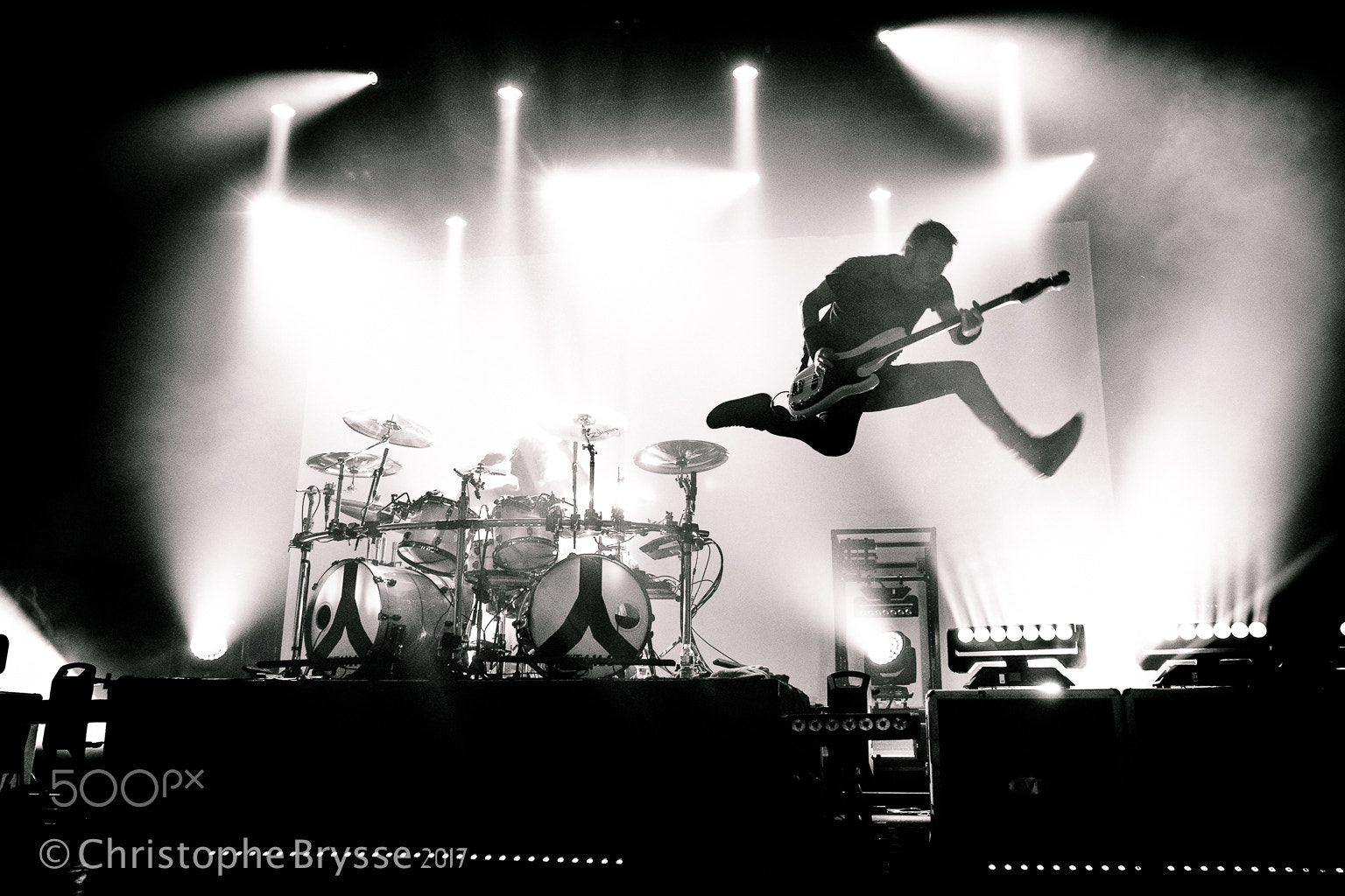 Fujifilm X-Pro2 + Fujifilm XF 16-55mm F2.8 R LM WR sample photo. Gojira jumpshot brussels photography