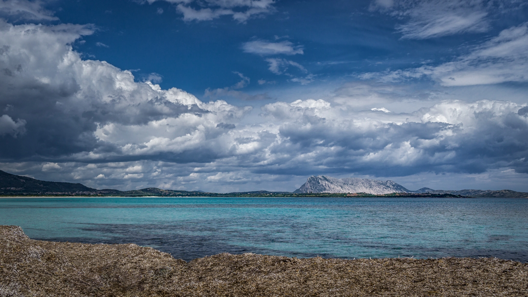 Sony a6000 + Sony E 10-18mm F4 OSS sample photo. Roadtrip sardinia 2016 photography