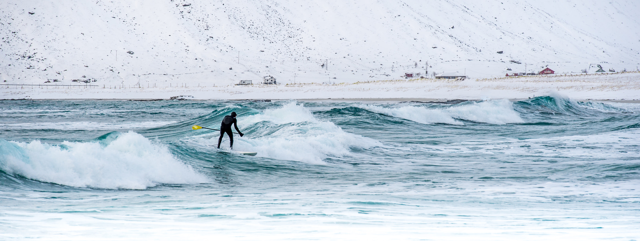 Nikon D3S sample photo. Surfriding on winter-waves /lofoten photography