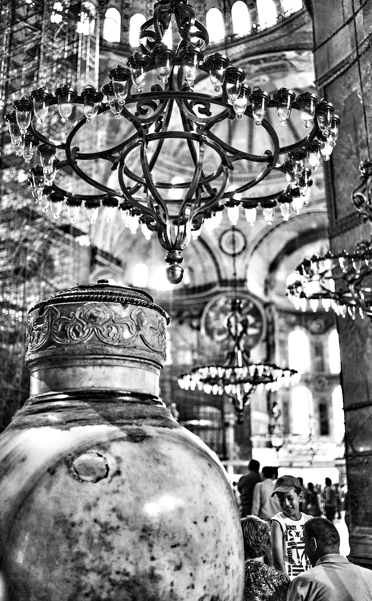 Leica Summilux-M 35mm F1.4 ASPH sample photo. A cool place to rest photography