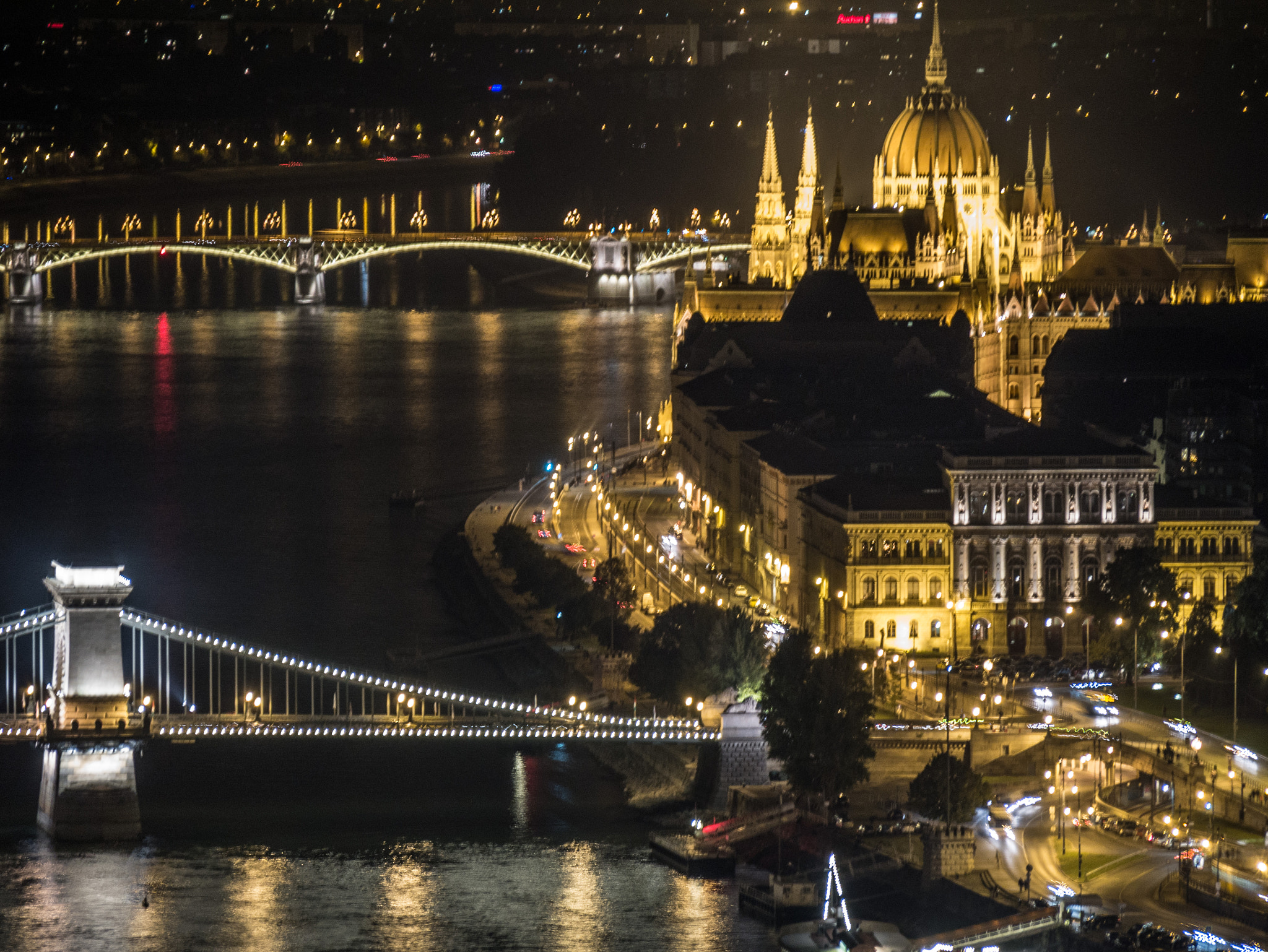 Panasonic Lumix DMC-GX7 sample photo. Budapest night photography