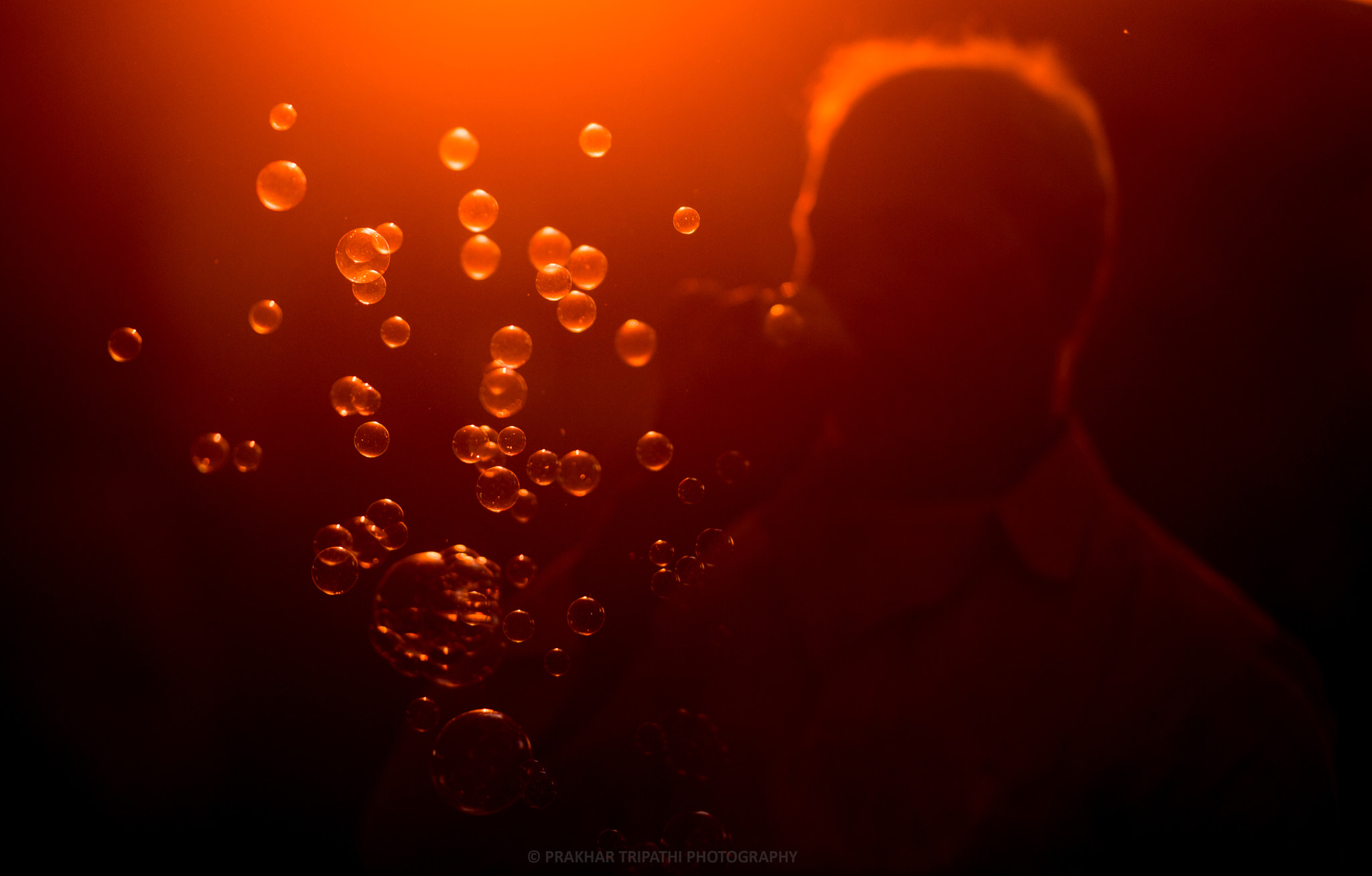 Nikon D4S sample photo. Blowing out bubbles of gold photography