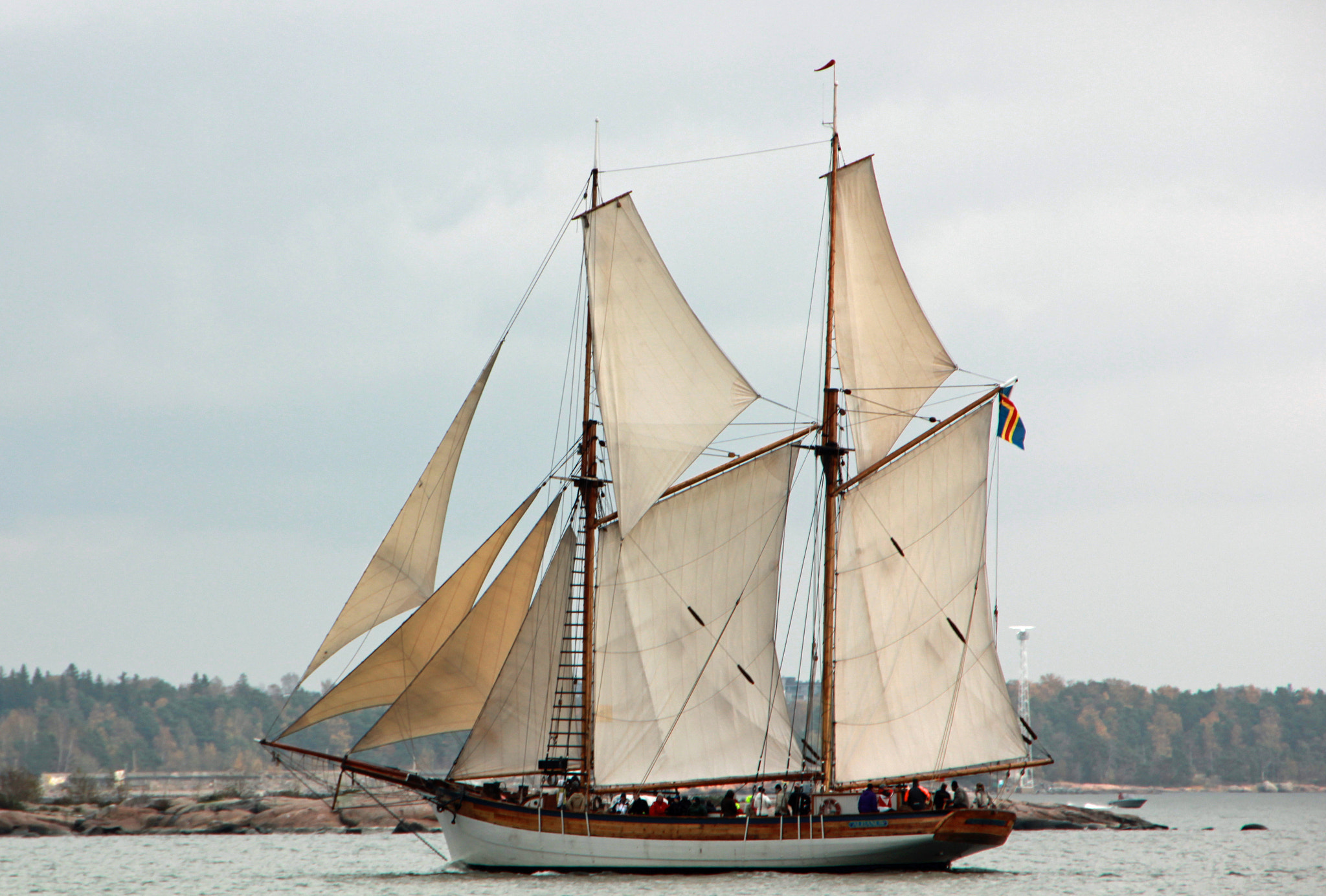 Canon EOS 550D (EOS Rebel T2i / EOS Kiss X4) sample photo. Schooner albanus photography