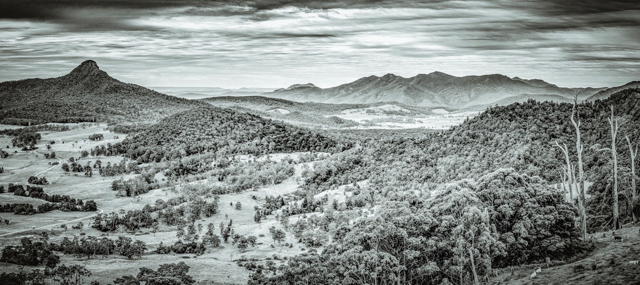 Sony E 18-200mm F3.5-6.3 OSS sample photo. Mt superbus and mt barney photography