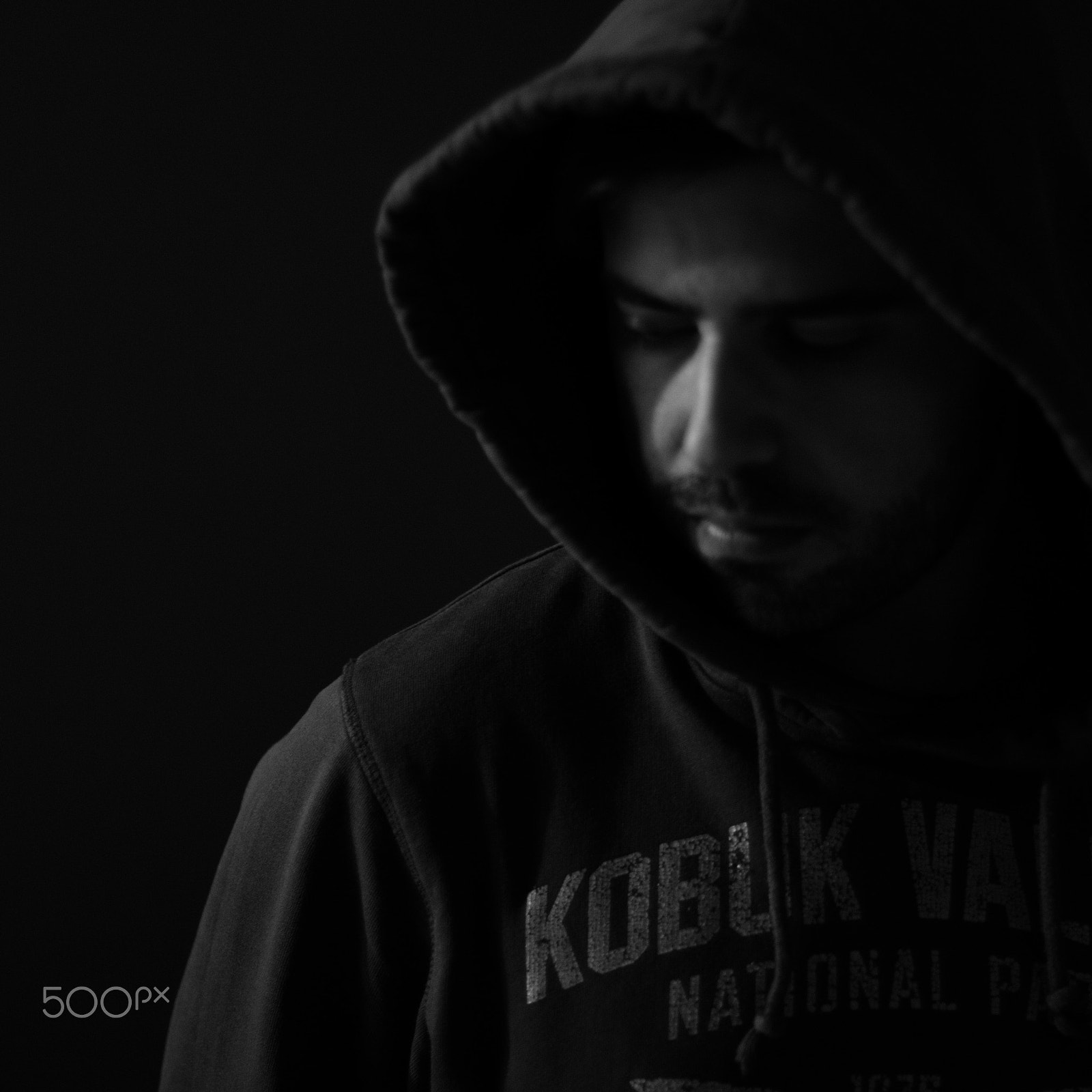 Canon EOS 700D (EOS Rebel T5i / EOS Kiss X7i) + Canon EF 50mm F1.4 USM sample photo. Self-portrait with shadows photography