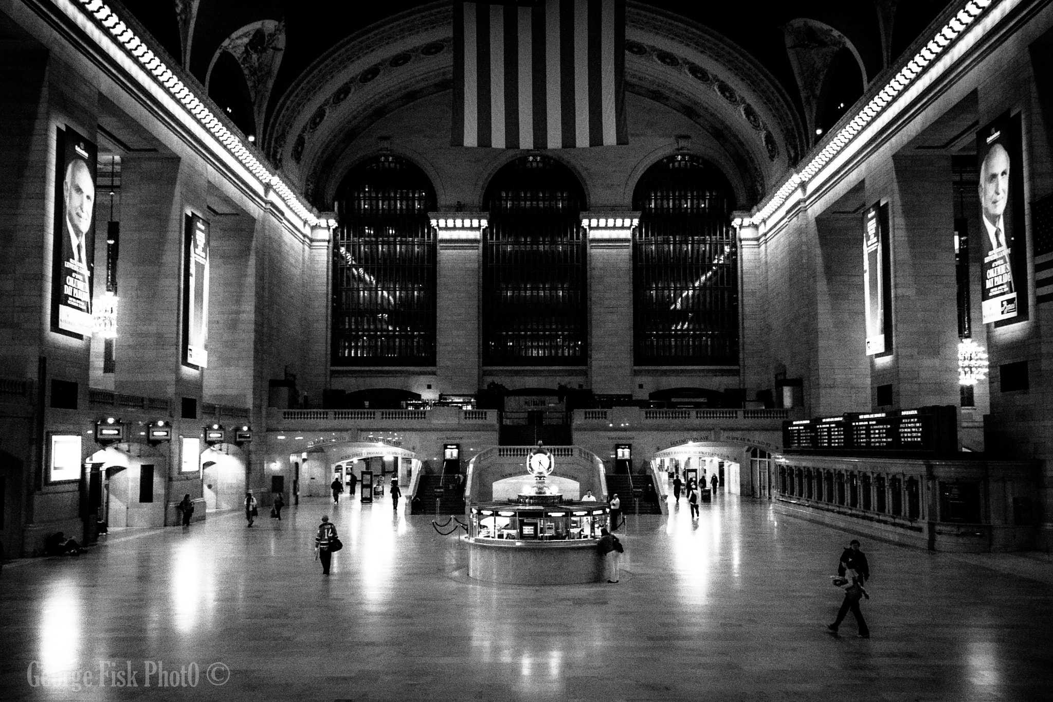 Canon EF-S 17-85mm F4-5.6 IS USM sample photo. Grand central, nyc photography