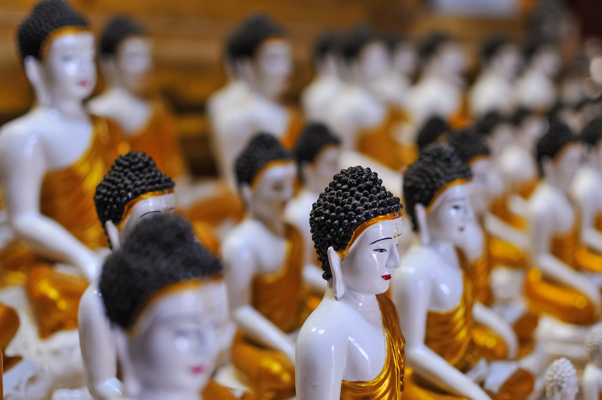 Nikon D300 + Nikon AF-S DX Nikkor 35mm F1.8G sample photo. Myanmar photography