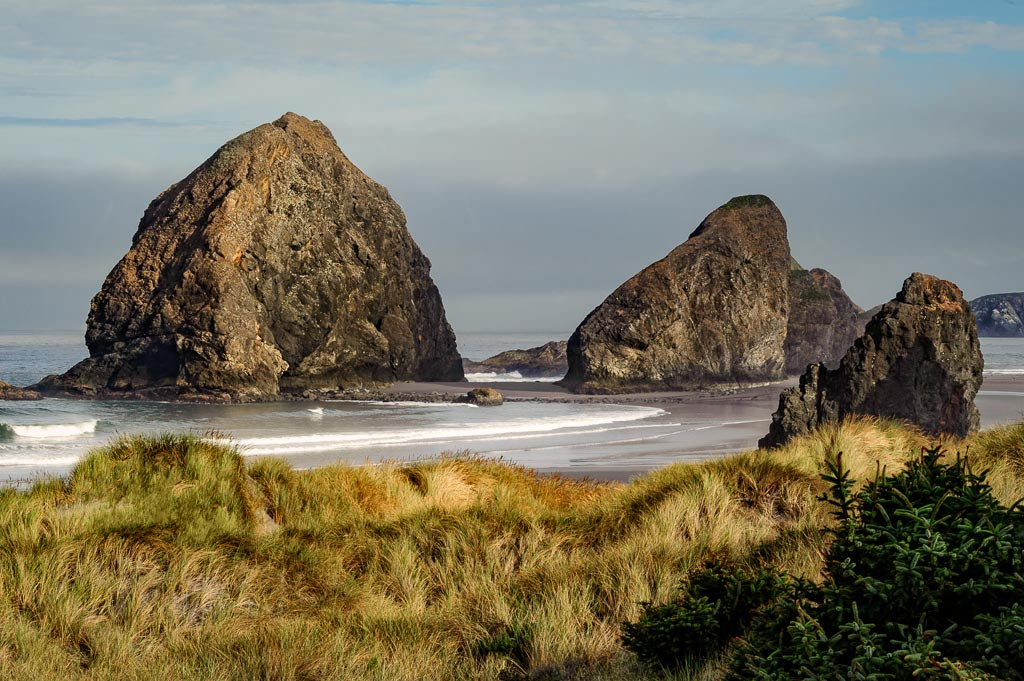 Nikon D700 sample photo. Coastal stacks photography