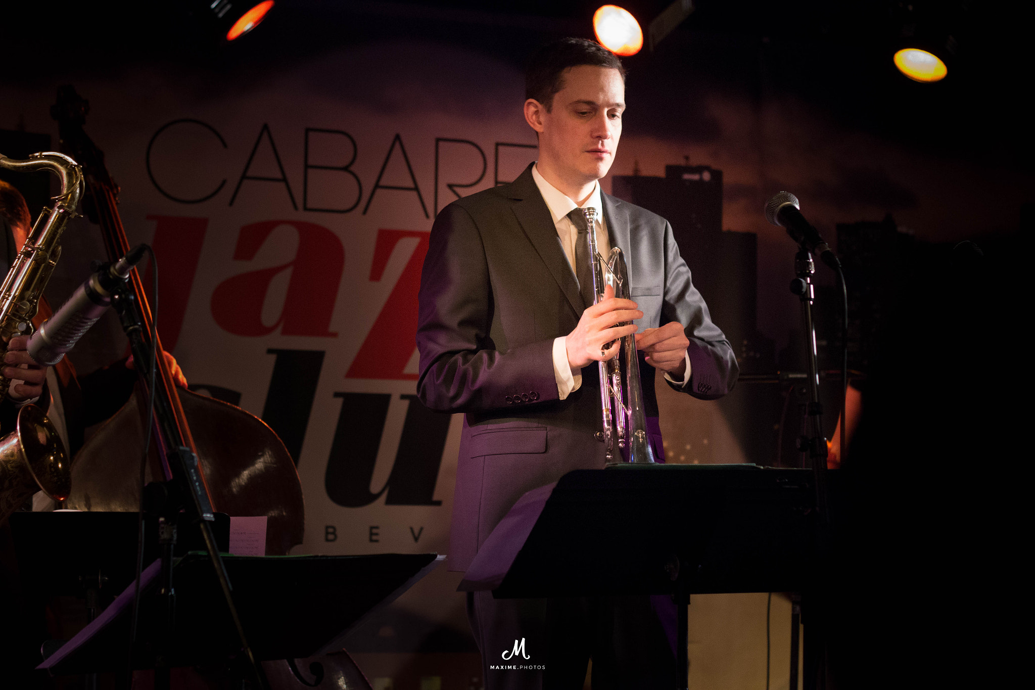 Canon EOS 100D (EOS Rebel SL1 / EOS Kiss X7) + Canon EF 50mm F1.8 II sample photo. Fabien mary quintet - cabaret jazz club photography