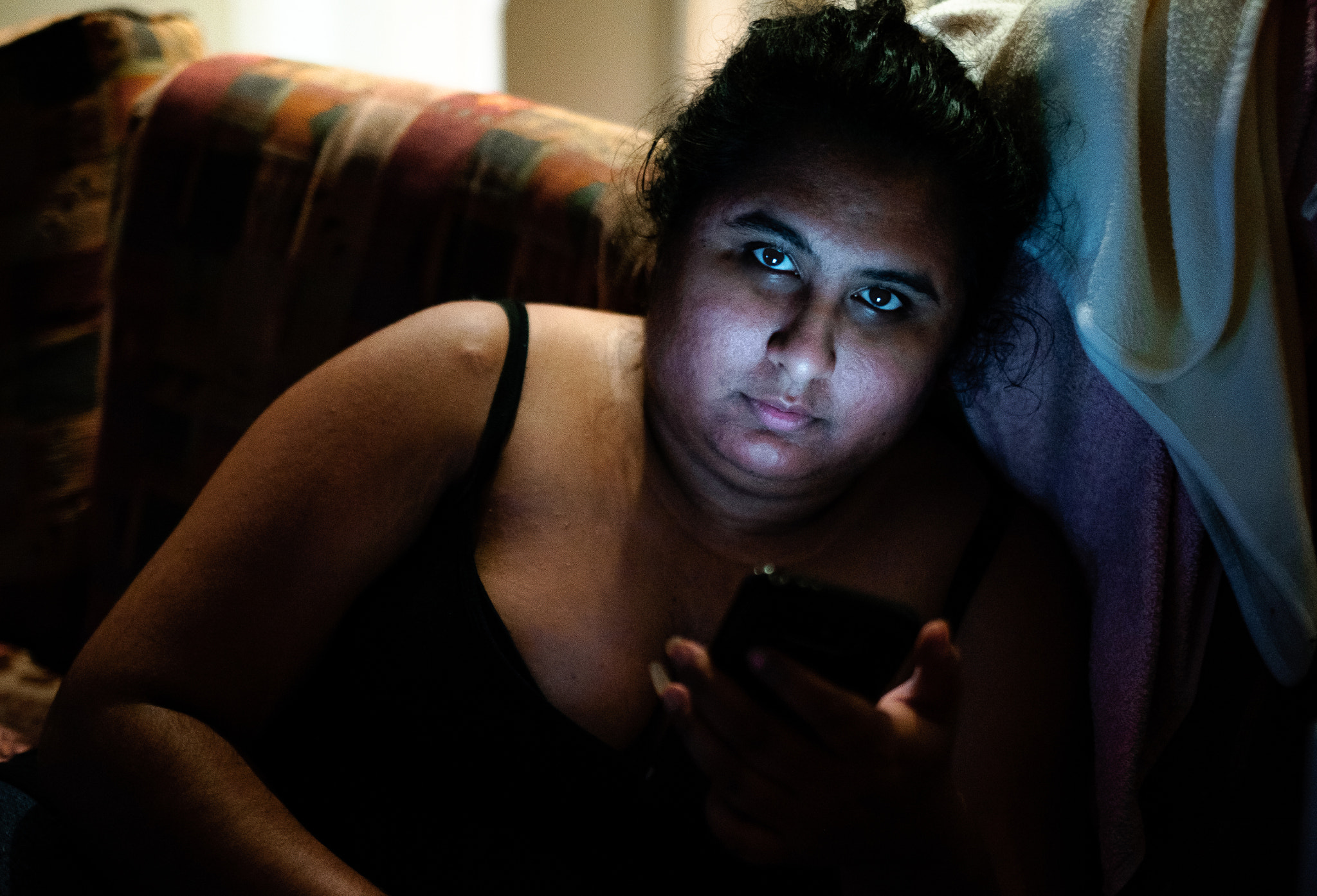 Fujifilm X-T1 + Fujifilm XF 35mm F1.4 R sample photo. On the couch photography