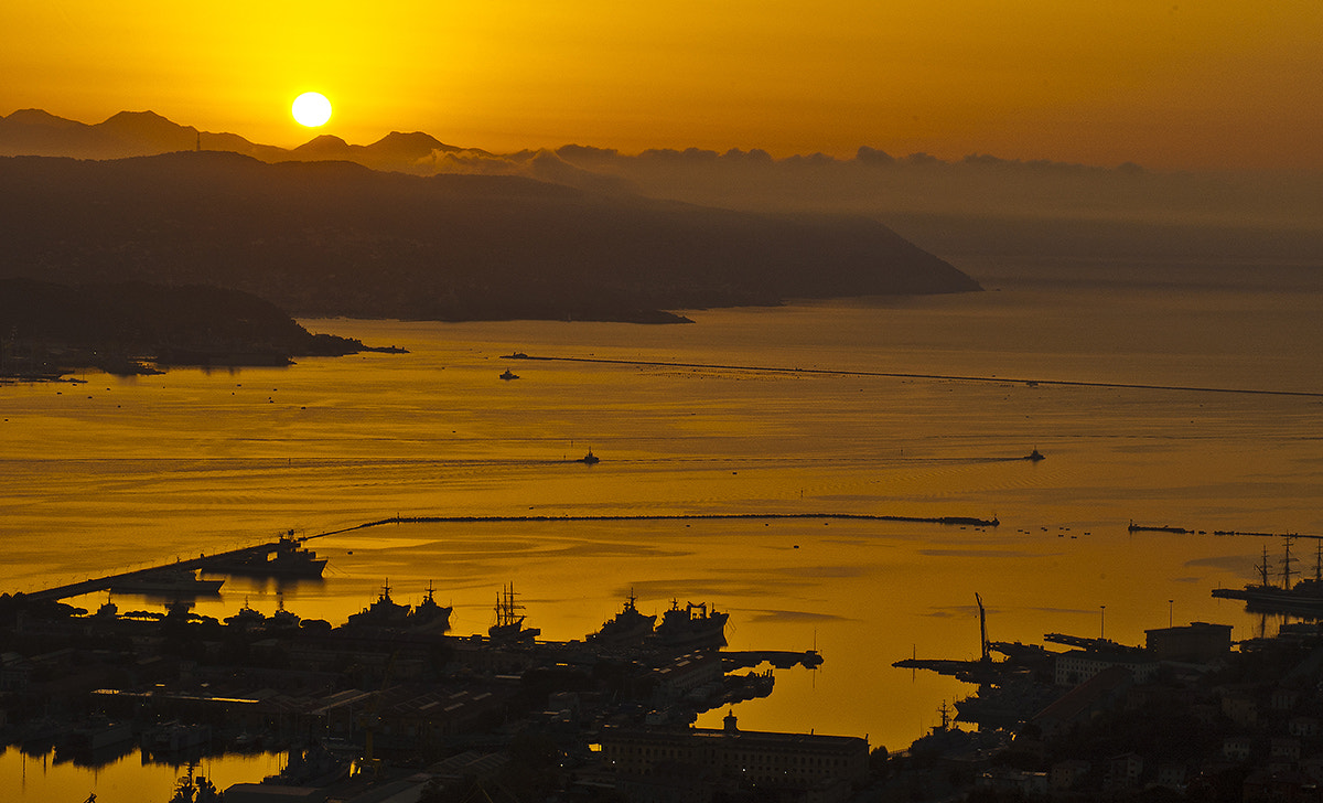 Nikon D70 + Tamron SP 70-300mm F4-5.6 Di VC USD sample photo. The gulf of poets at sunrise photography