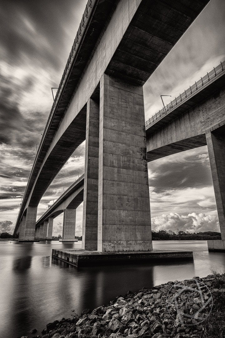 Fujifilm X-T1 sample photo. Under the gateway bridges 3 photography